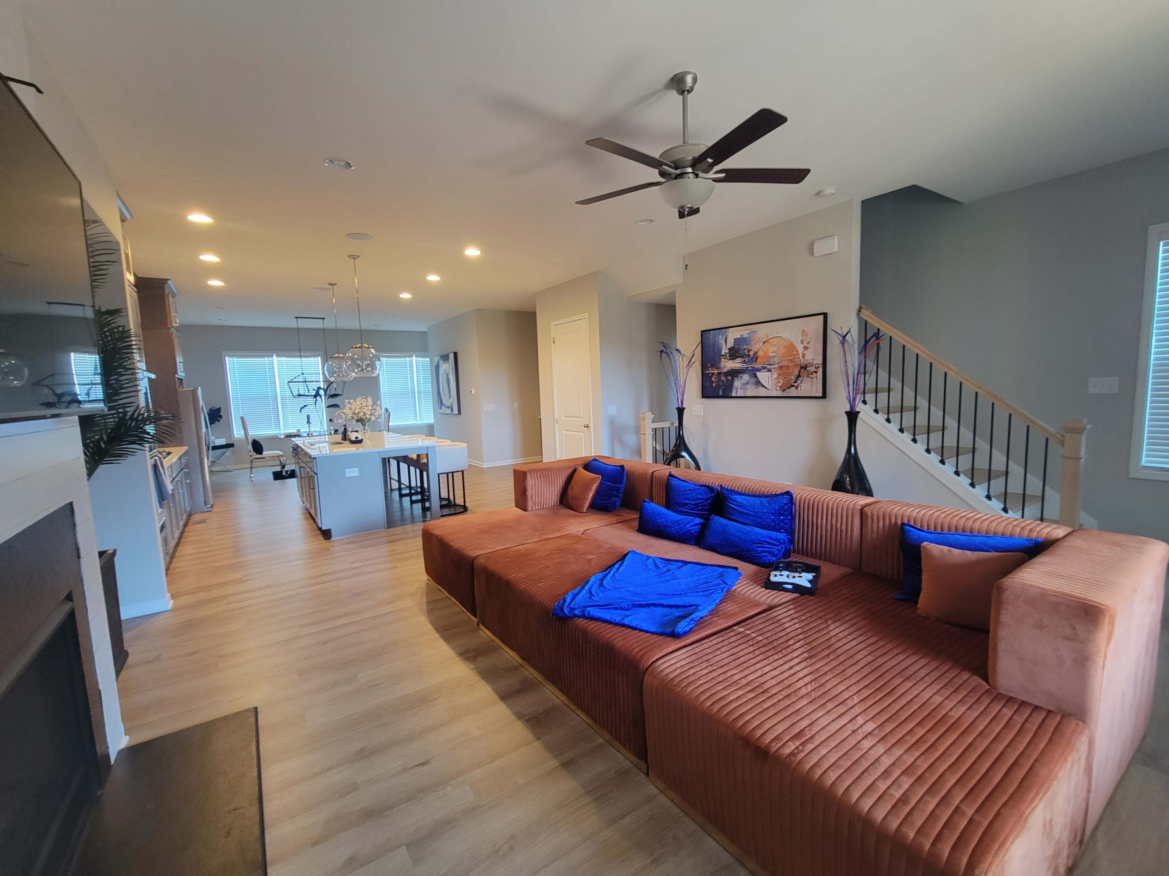 Stunning townhouse located in the heart of Halcyon in Alpharetta Image in , Alpharetta, GA