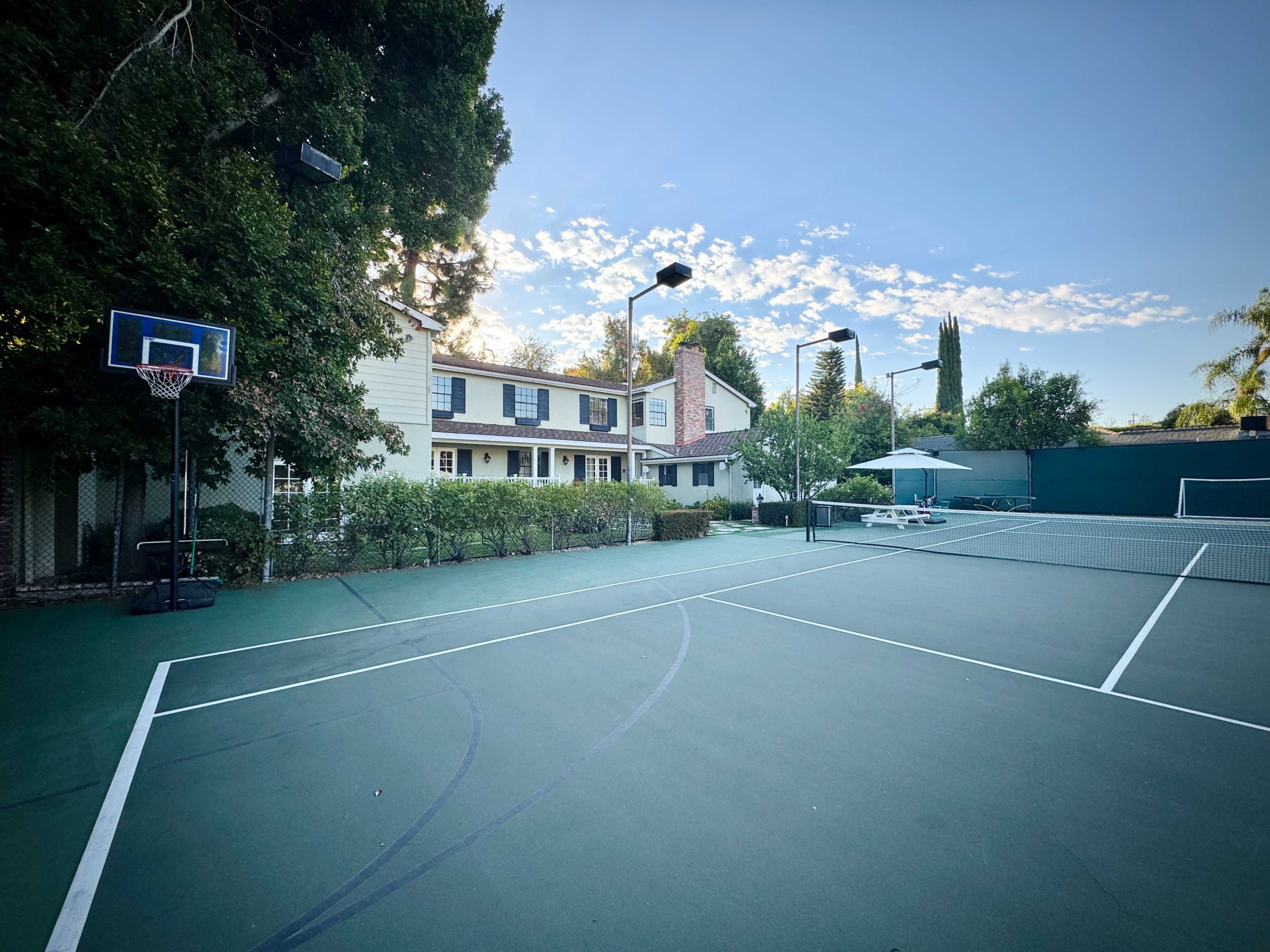 Encino Home with Tennis Court & Pool Image in Encino, ENCINO, CA