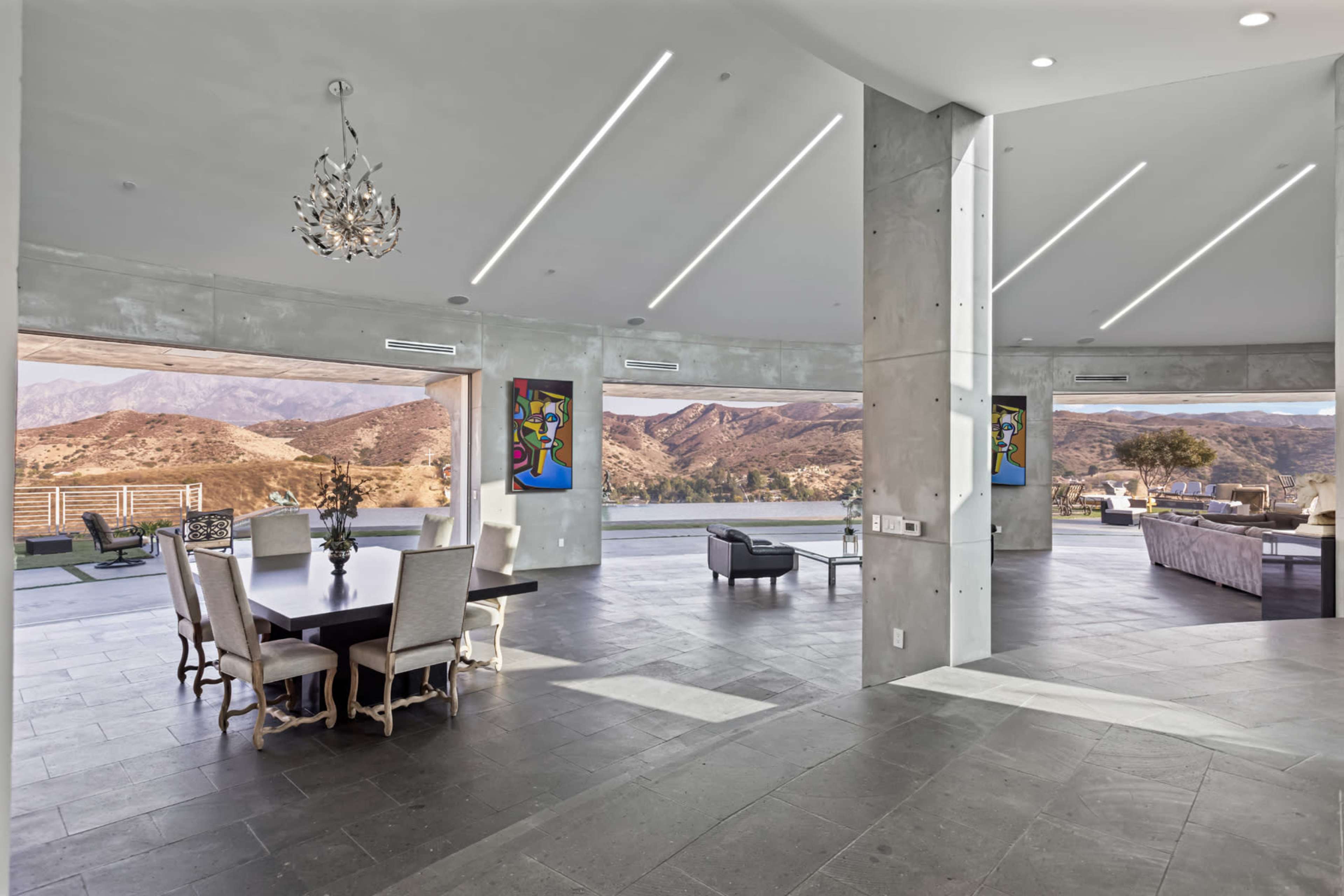 Private, gated hilltop contemporary home with amazing 360 degree views Image in Shadow Hills, Sunland, CA