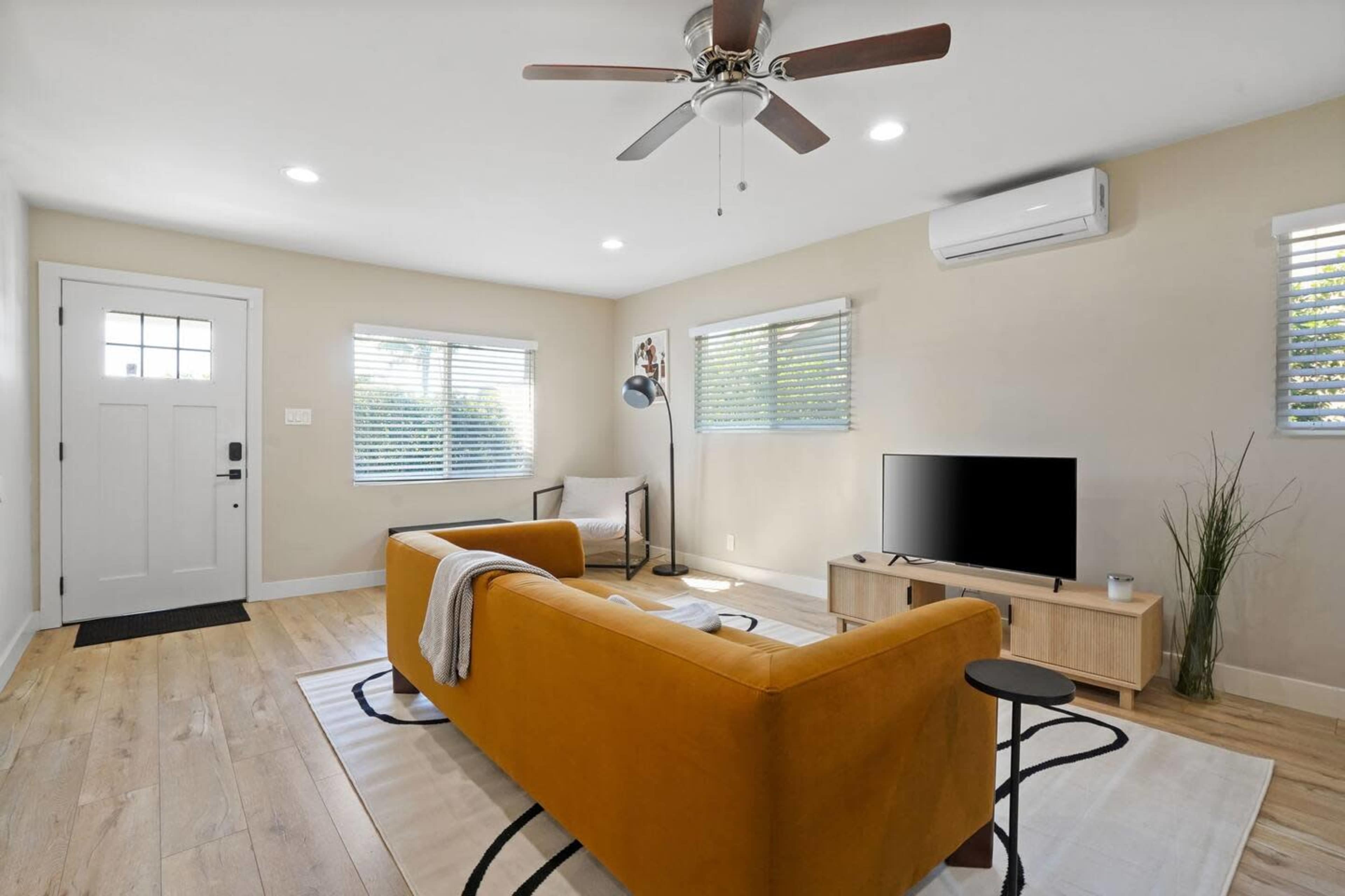 Private City Home with Dream Outdoor Space Image in South Los Angeles, Los Angeles, CA