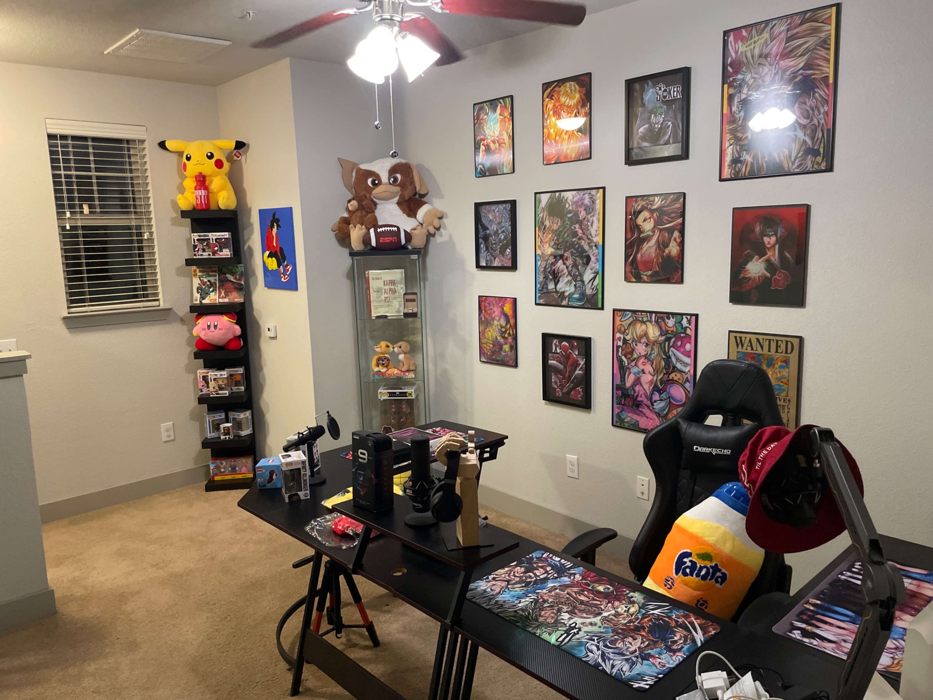 Anime Loft + Multi-Backdrop Garage Studio | Houston Content Space Image in Spring Branch West, Houston, TX
