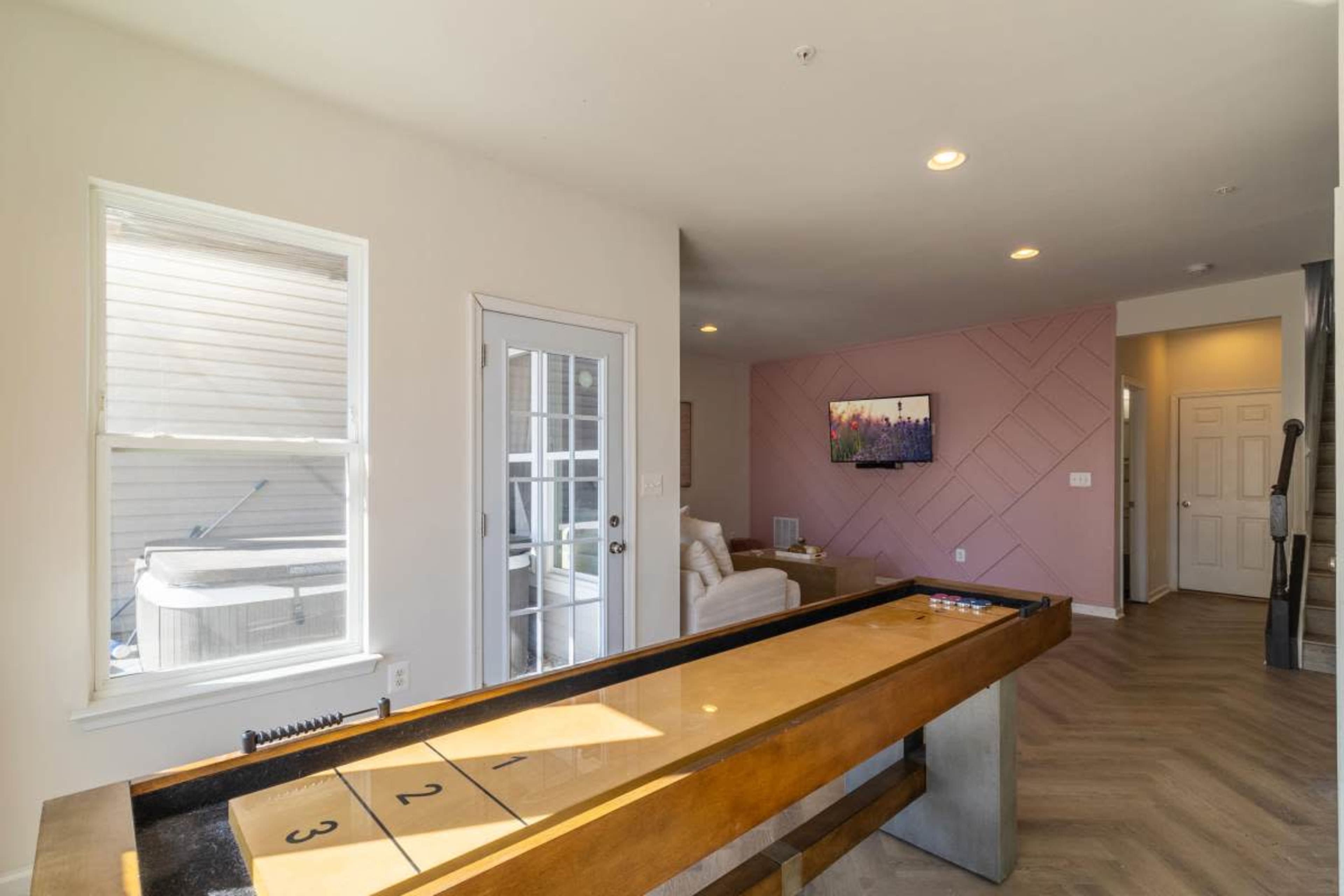 Luxury Townhouse with 4 Floors Near DC/Annapolis/Baltimore Image in Severn, hanover, MD