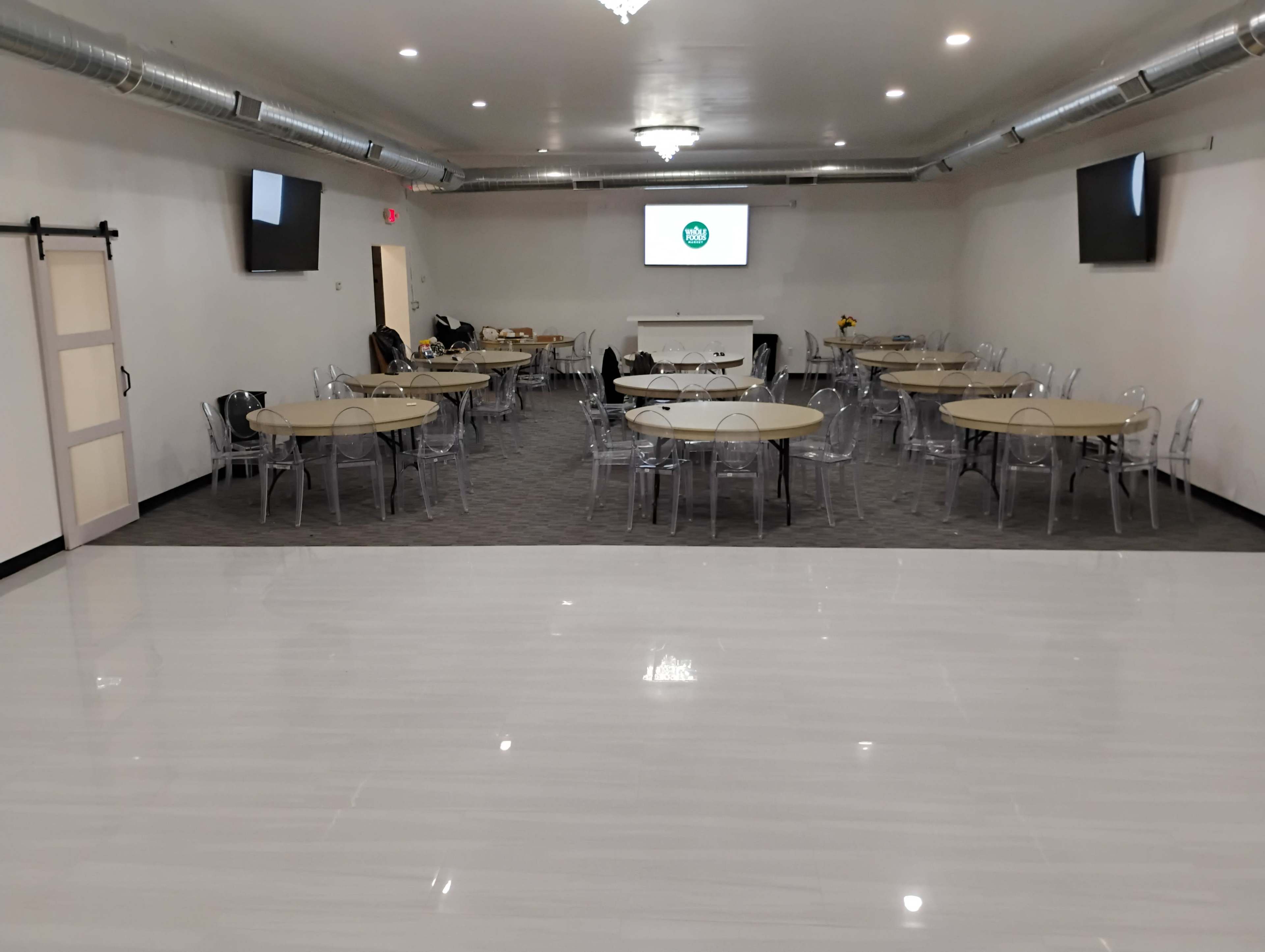 Elegant, Inviting Space for Meetings & Small Gatherings with Secure Parking Image in Cornerstone Village, Detroit, MI