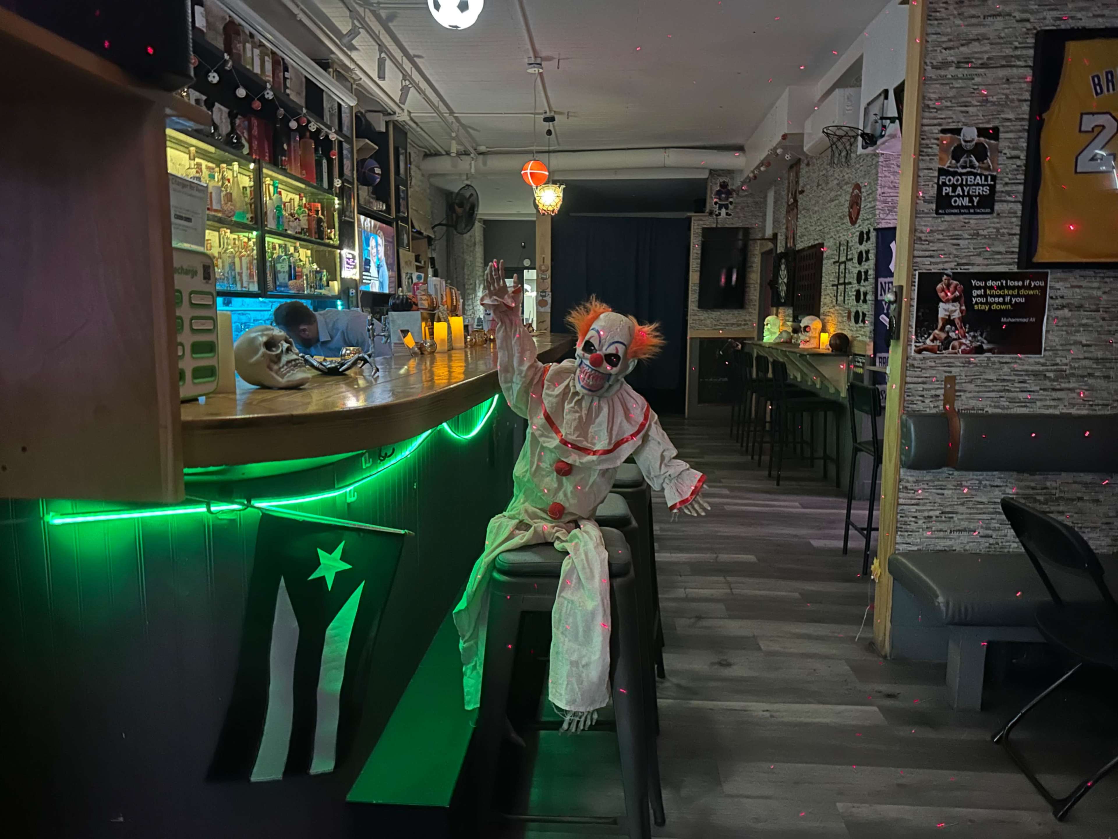 SkyBox Sports Bar Venue Image in Upper Manhattan, New York, NY