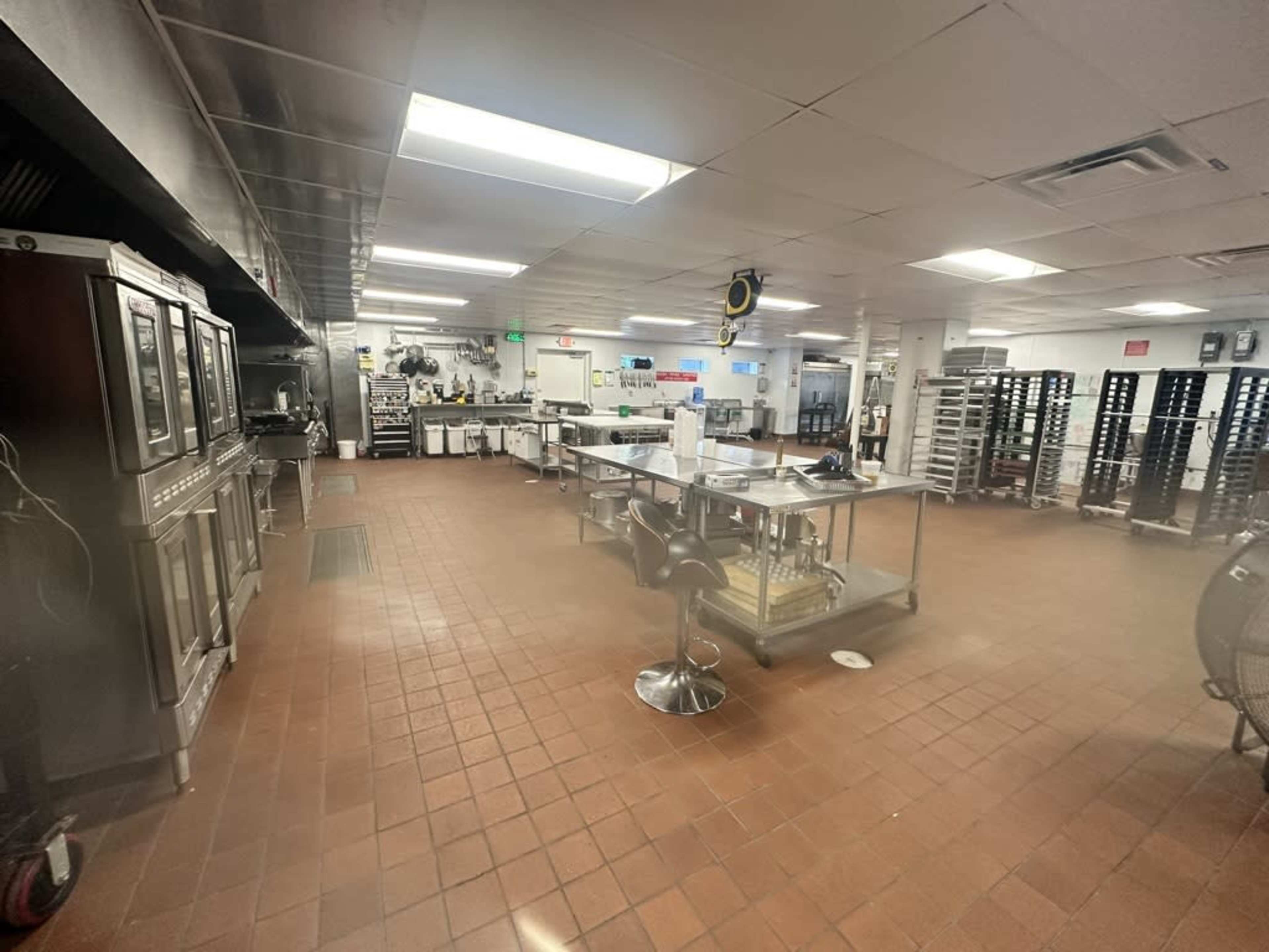 Professional Commercial Catering Kitchen Image in Candler-McAfee, Decatur, GA
