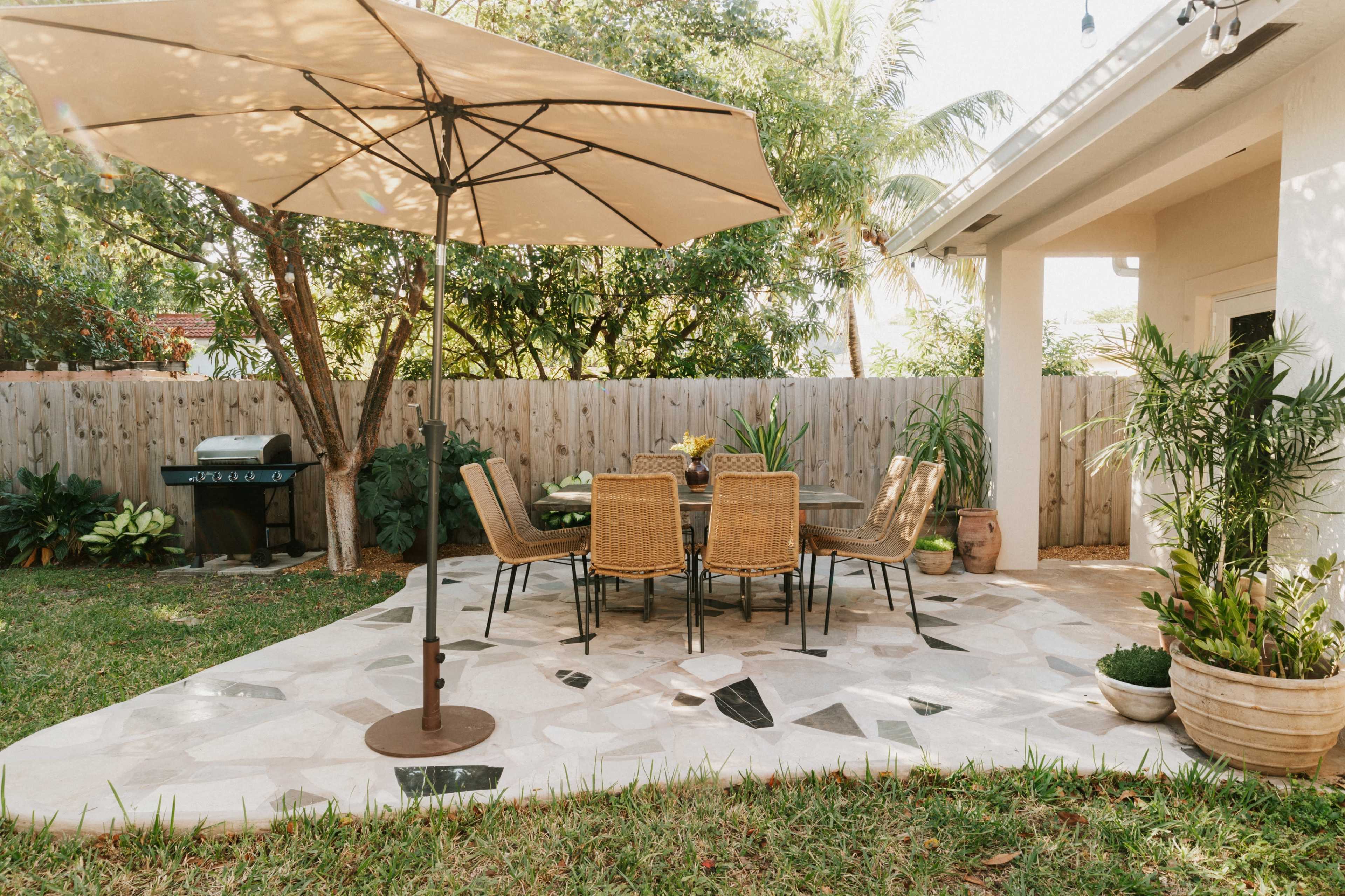Spacious, Earthy and Artful Home Designed To Inspire Image in , Miami, FL