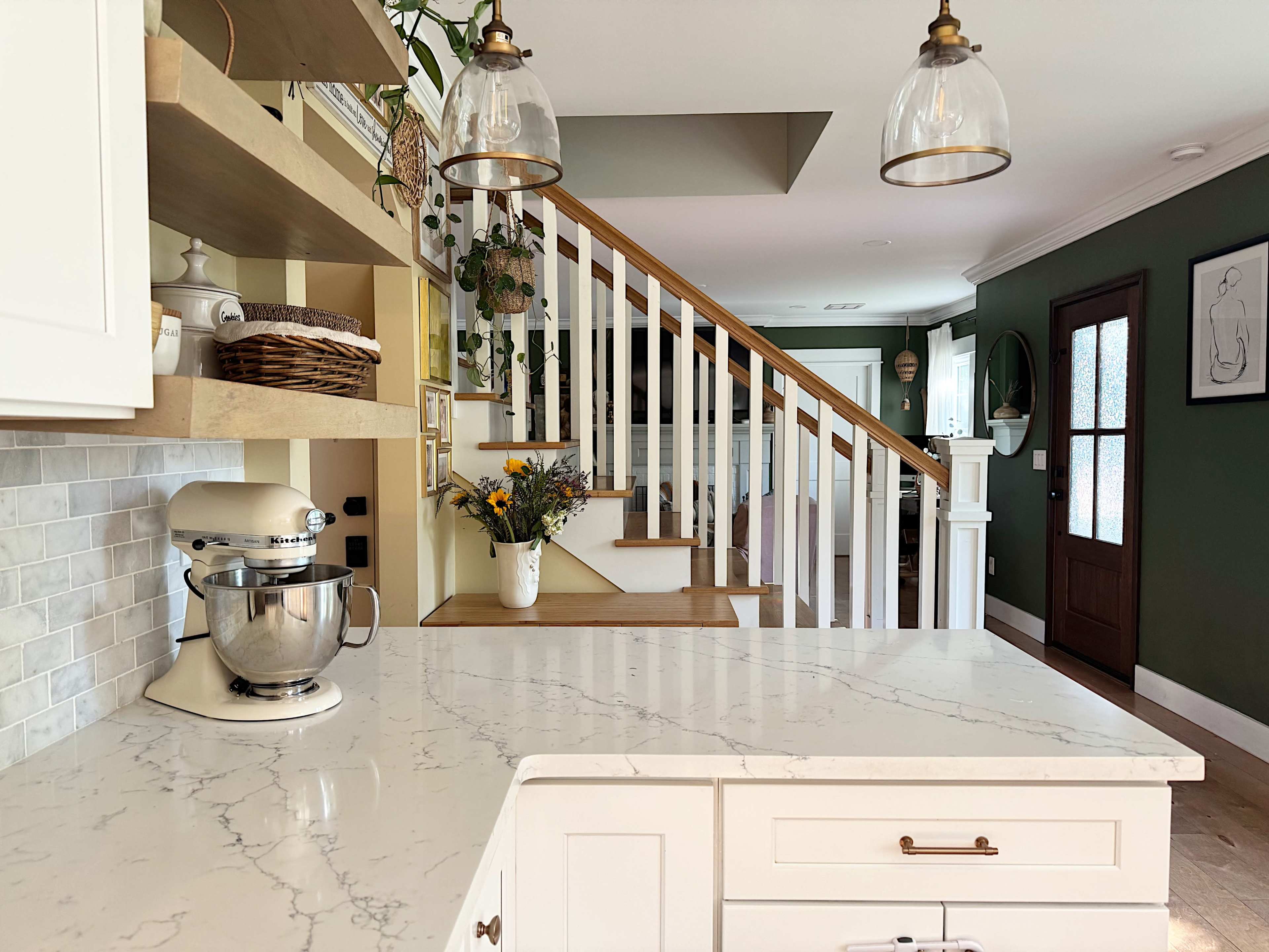 Charming and Artistic Cottage in the Heart of Clearwater Image in Glenwood, Clearwater, FL