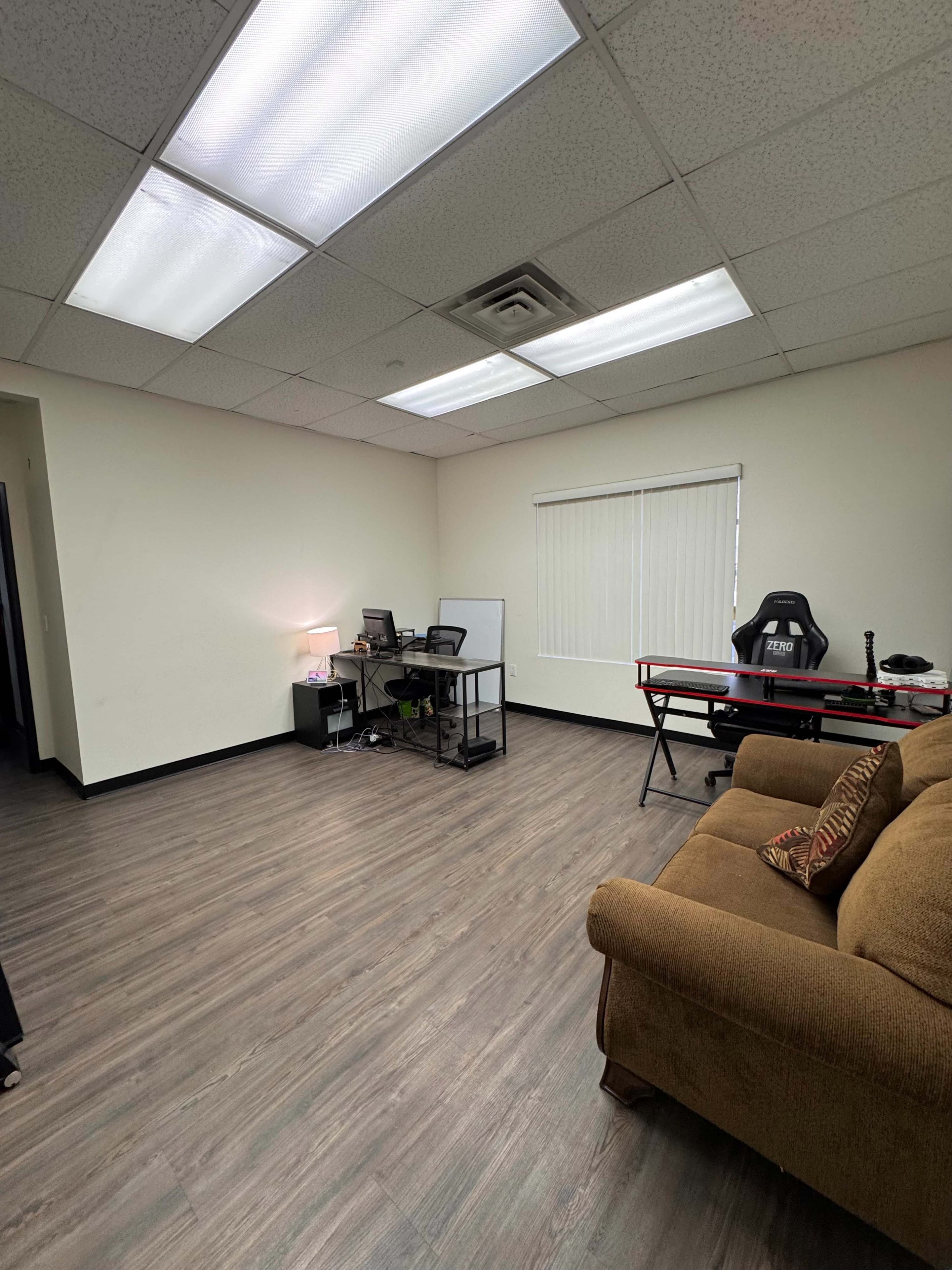 Industrial Warehouse in Las Vegas Image in Sunrise Manor, Las Vegas, NV