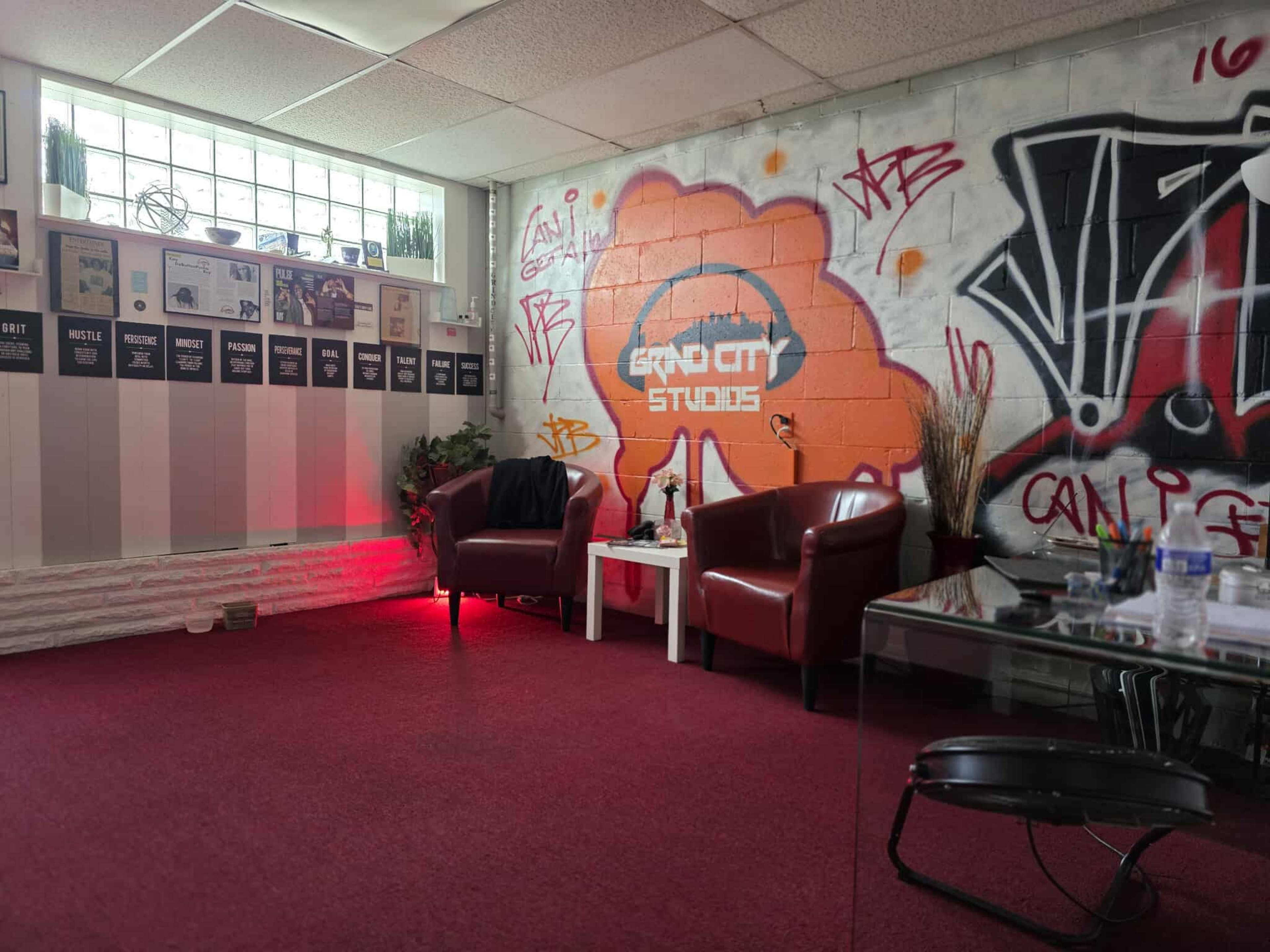 Small Meeting area Image in Swissvale, Pittsburgh, PA