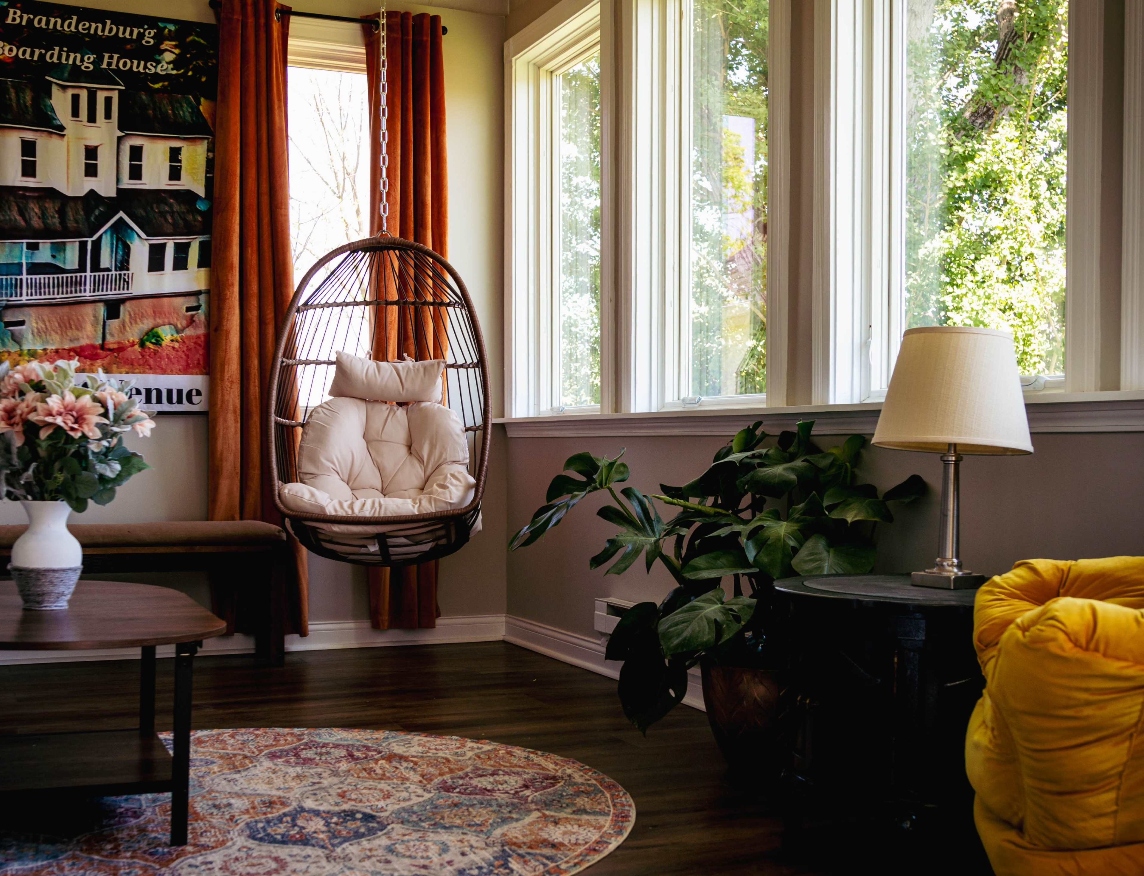 Historic Luxury Estate, Pool & Events, Sleeps 14 Image in Brandenburg, Brandenburg, KY