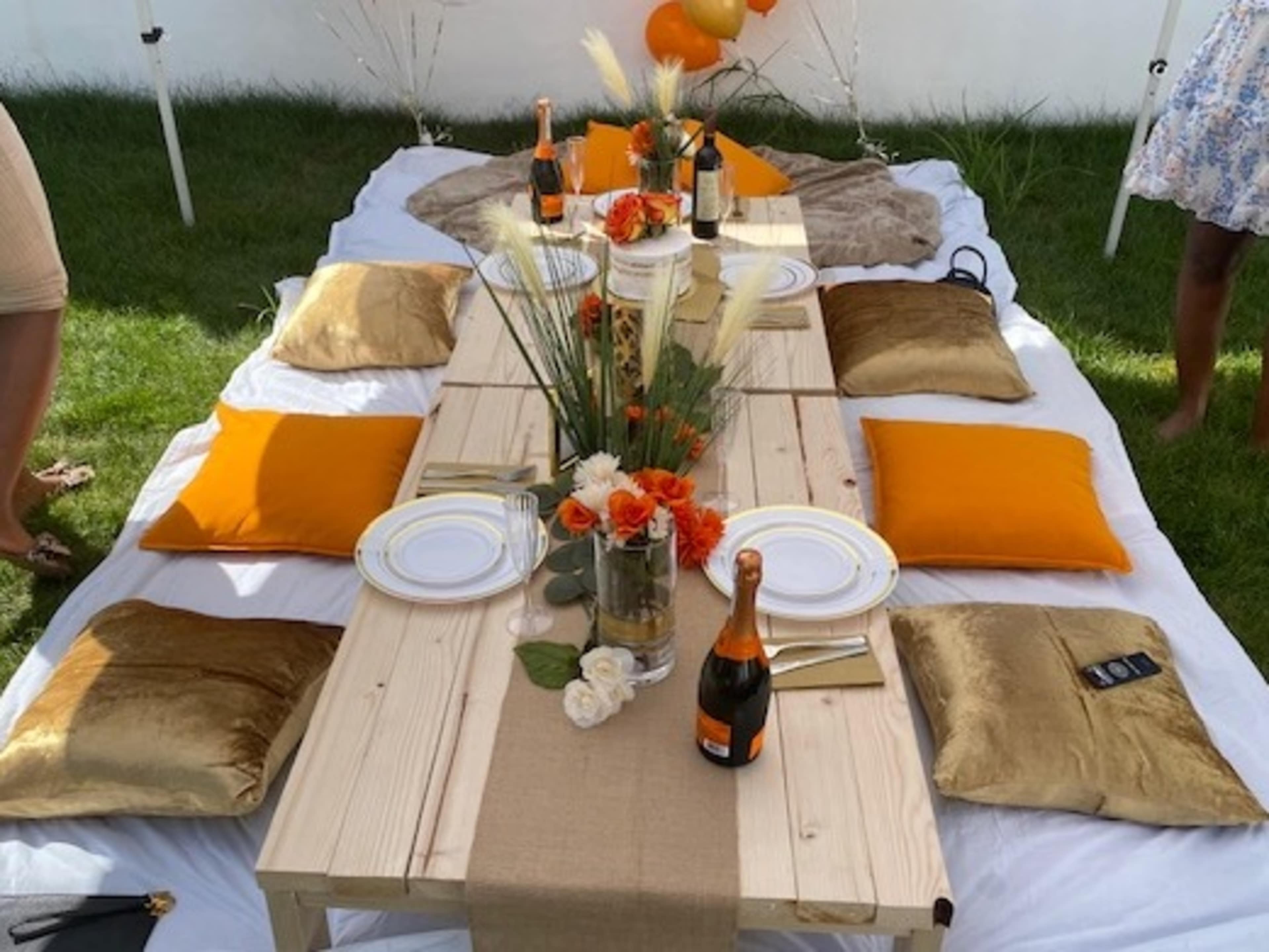 Picnic Floor Tables