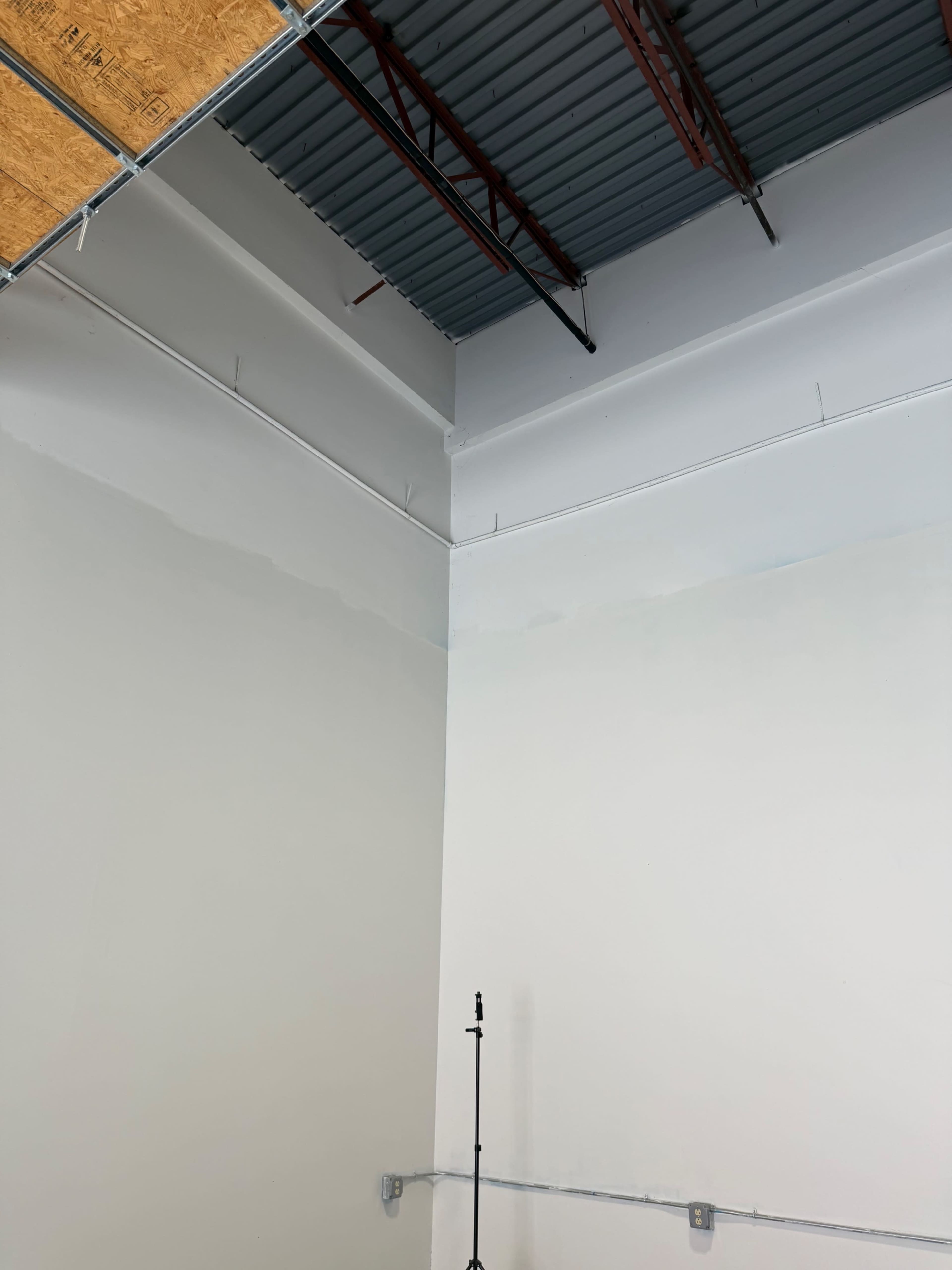 Suburban Production Studio with High Ceilings Image in Warwick, Warwick, RI