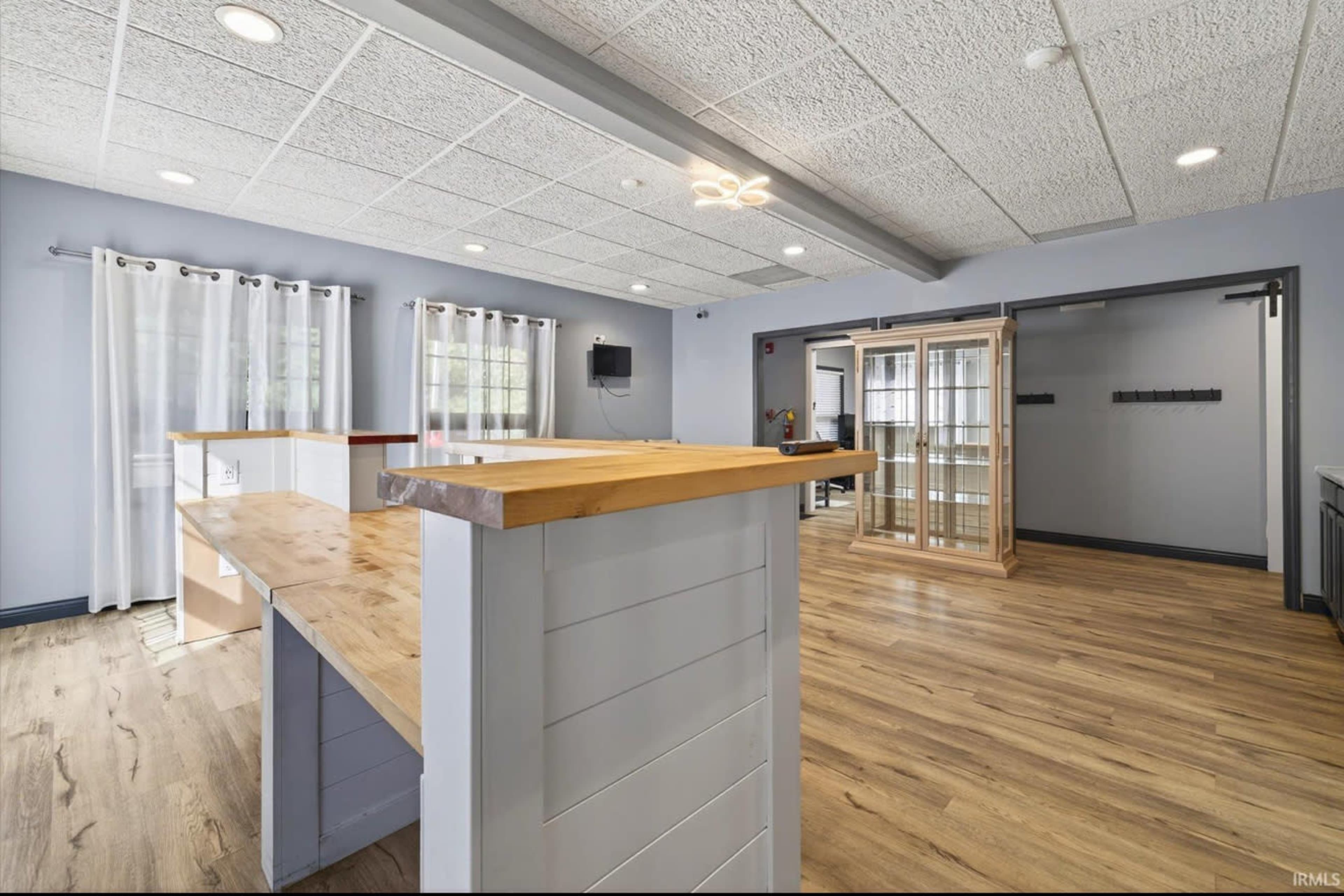 Vacant remodeled building located in the heart of the stadium district just a 5 minute walk to downtown! Image in Bloomington Township, Bloomington, IN