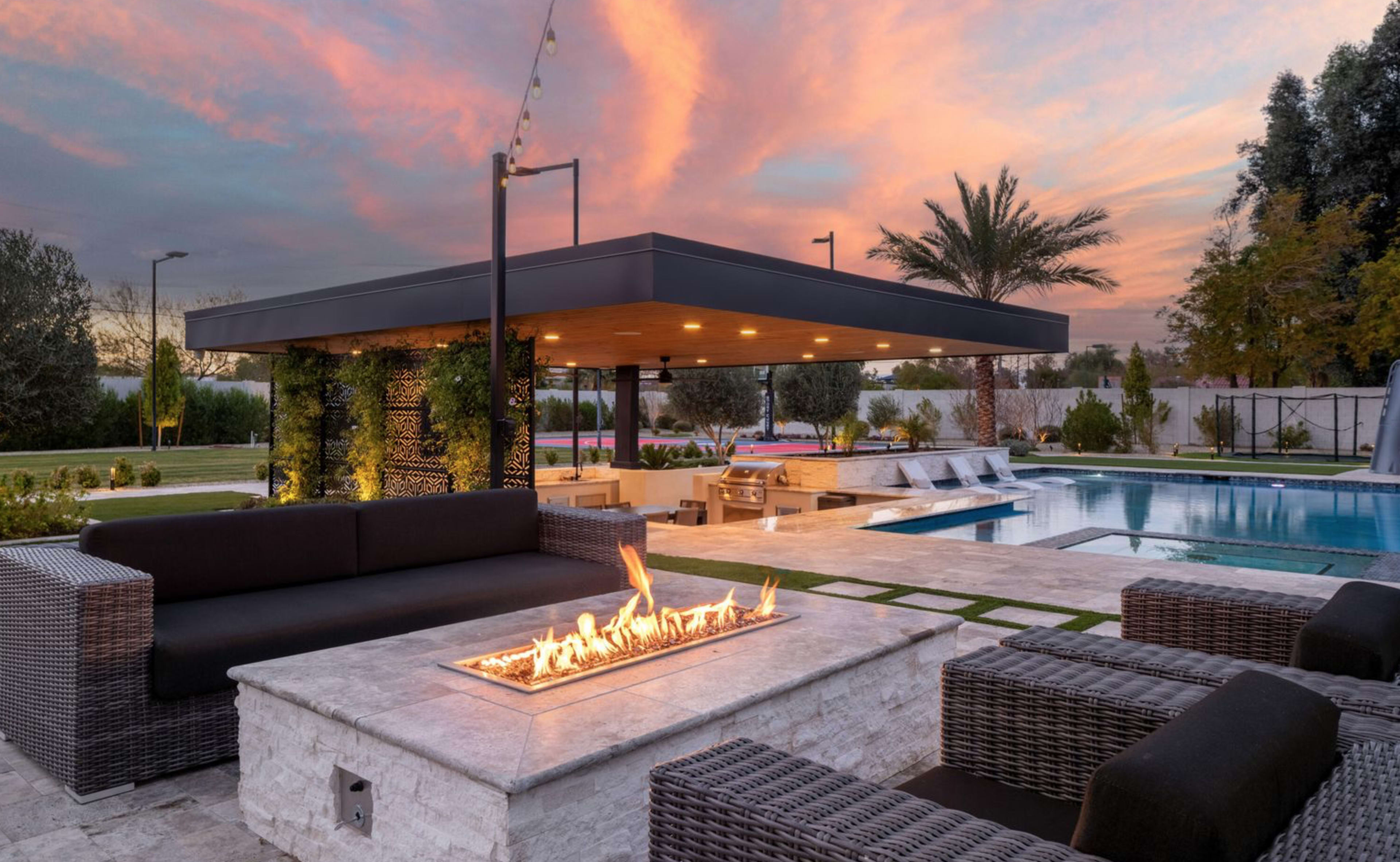 Ultimate Backyard Oasis with Pool, Swim-Up Bar, Pickleball & More! Image in Paradise Valley Village, Paradise Valley, AZ