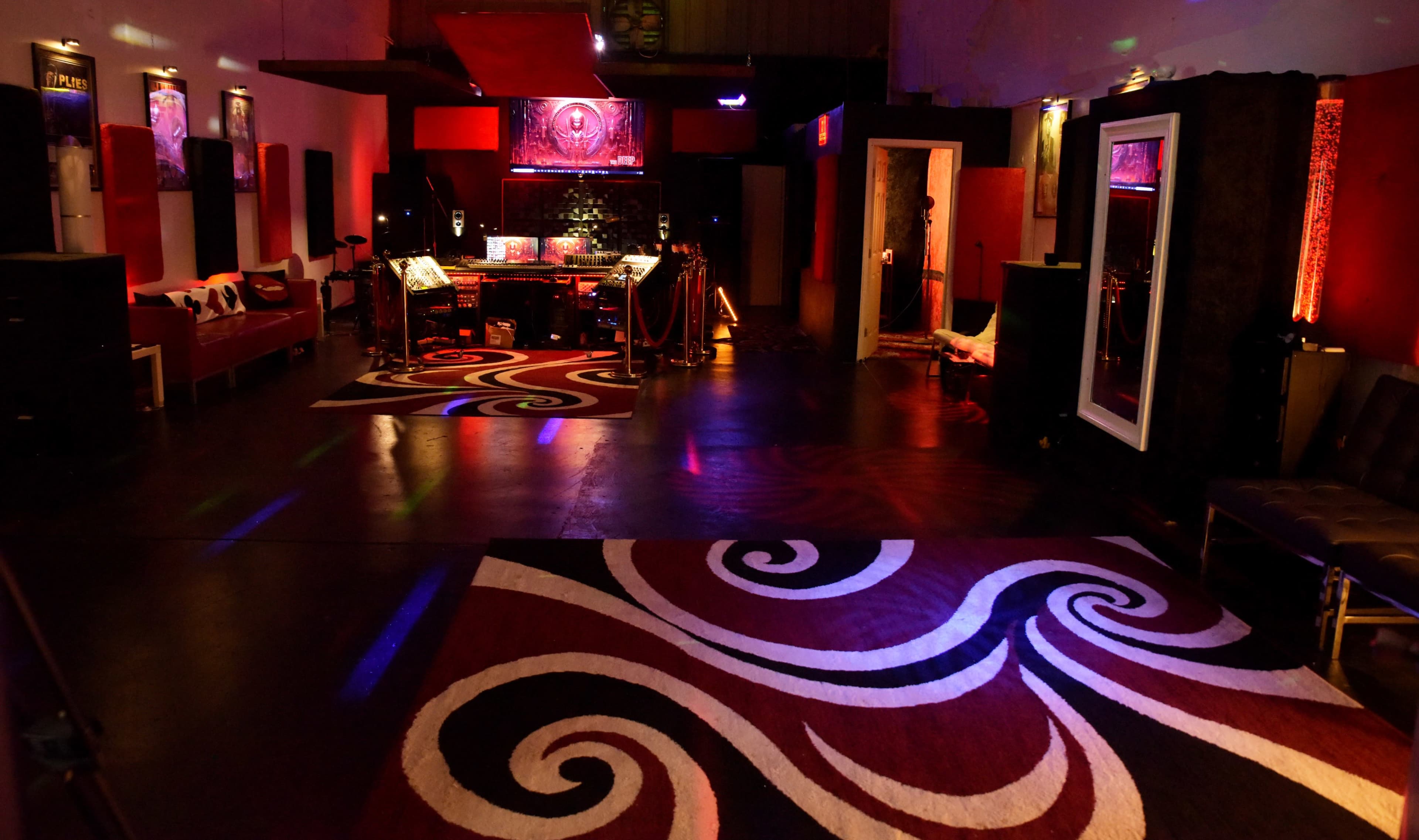 High-End Studio with Vaulted Ceilings & Club Lighting. (Lavish VIP Lounge Feel) Image in Brandon, Tampa, FL