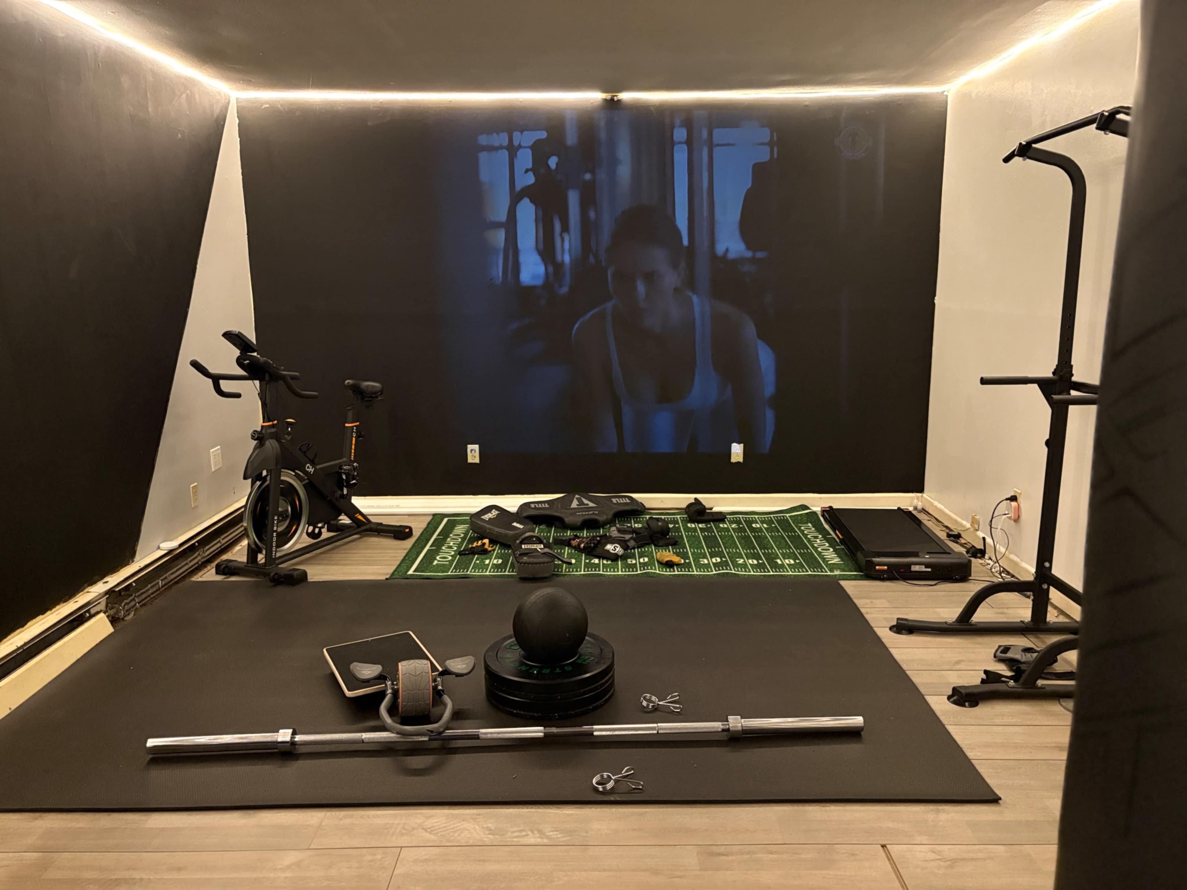 Versatile Content Creation House with Full Gym and Media Room Image in Brookhaven, Mount Sinai, NY