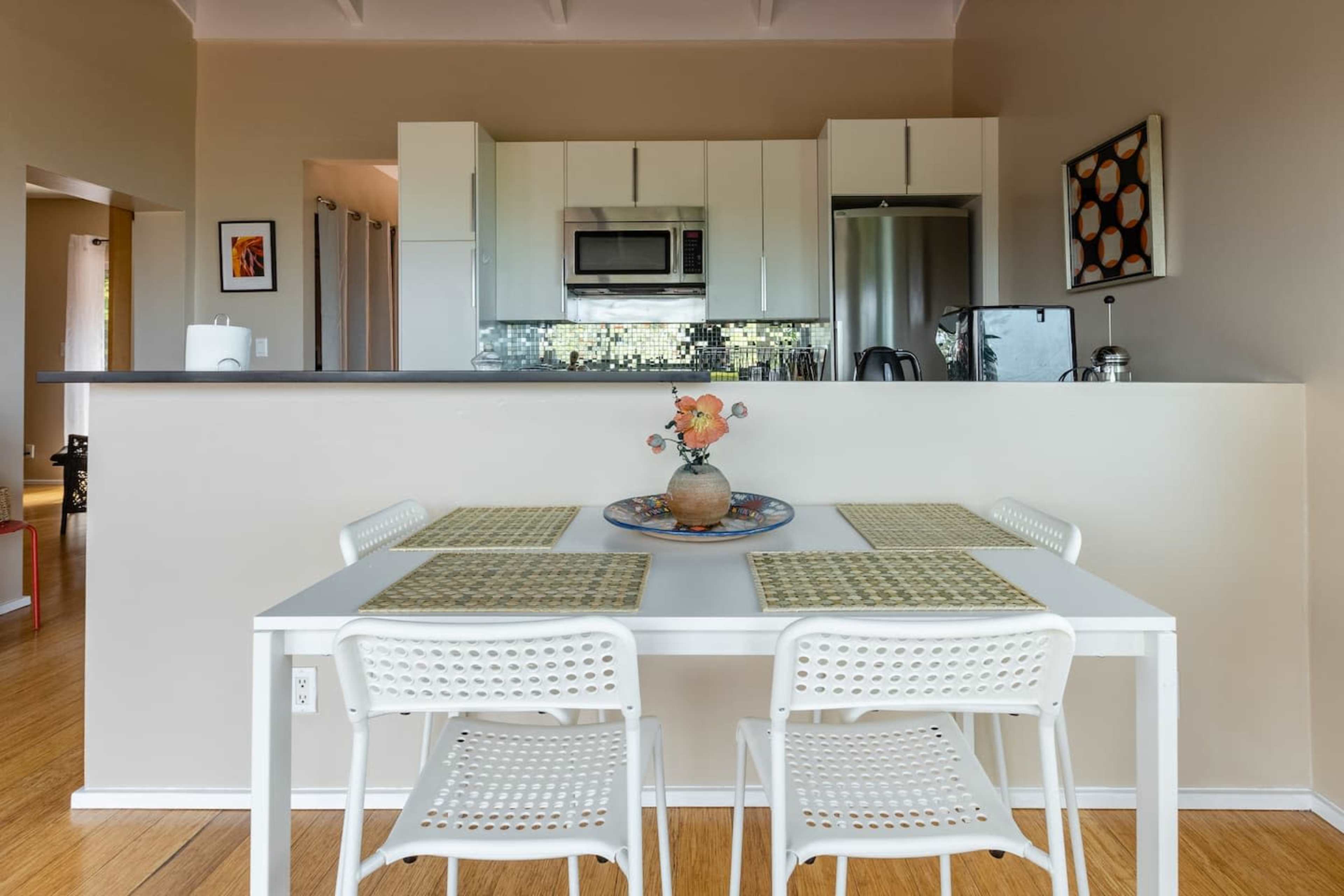 Exquisite Home w/ Ocean View for Family Gatherings Image in El Cerrito, El Cerrito, CA