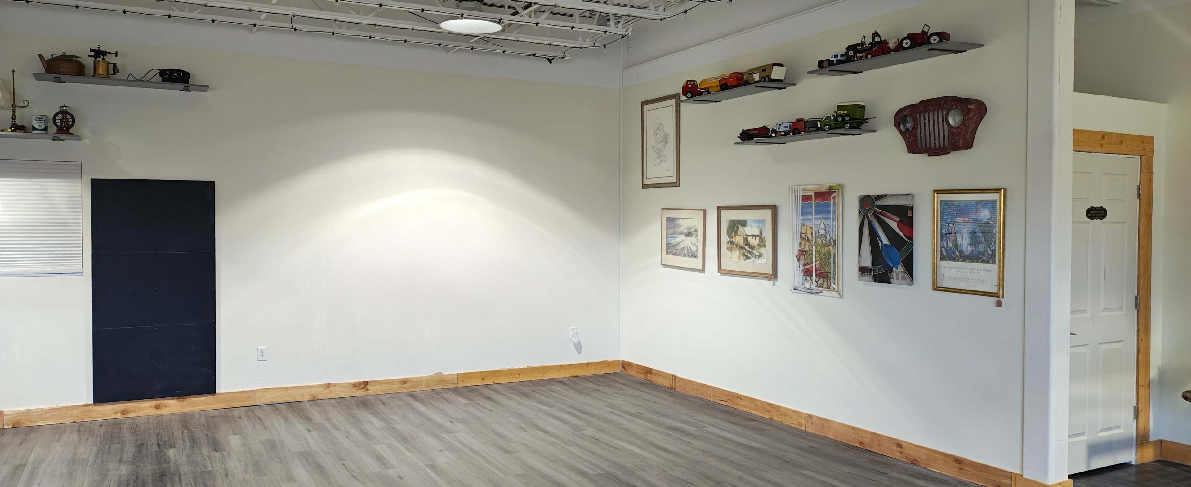 Suburban event space 1100 sq ft room inside a vintage store, with private entrance. Image in Northridge, Highlands Ranch, CO