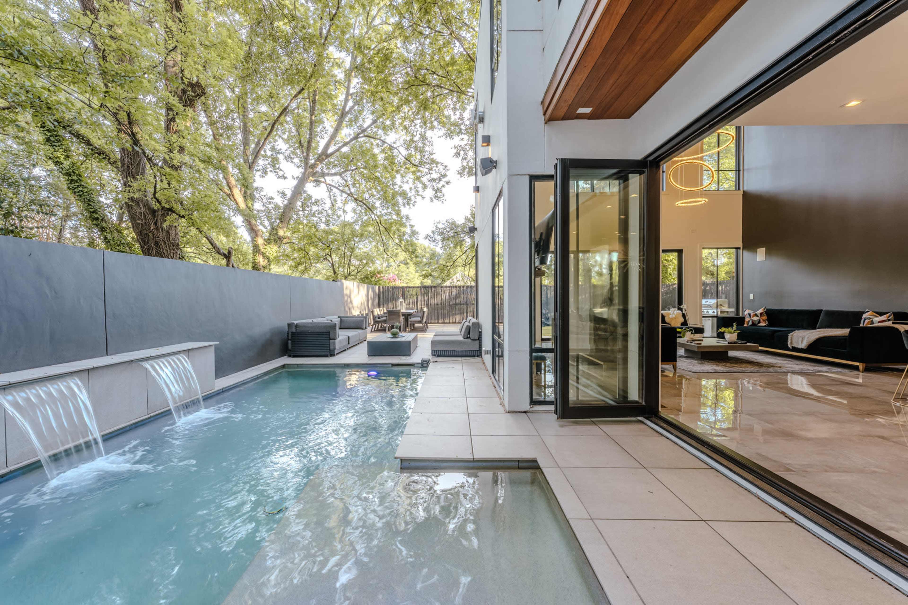 Midtown Modern Showpiece Image in Berkeley Park, Atlanta, GA