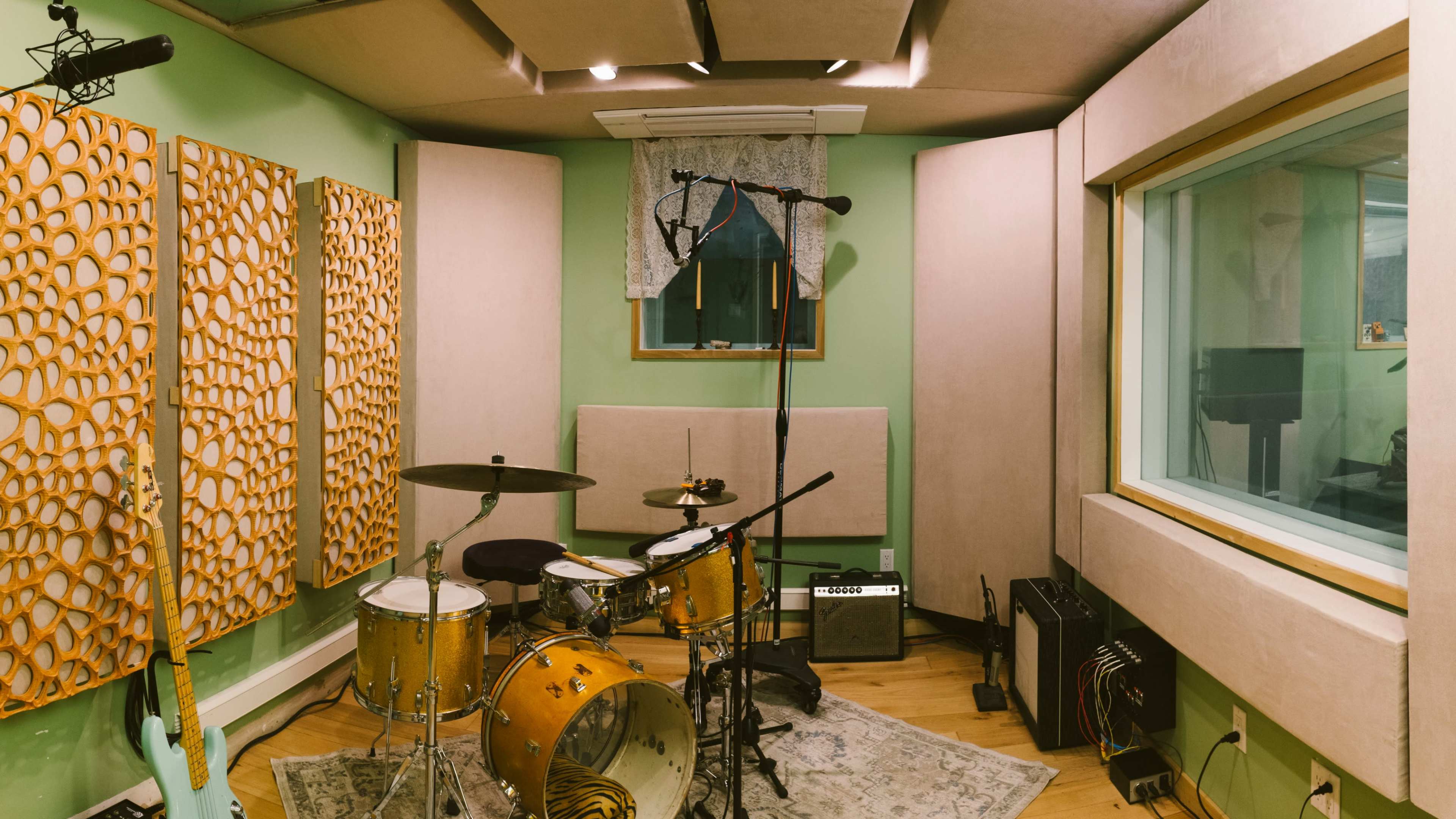 Beautiful Brooklyn Recording Studio, Drum Recording, Steinway Piano, Podcast Image in Kensington, Brooklyn, NY