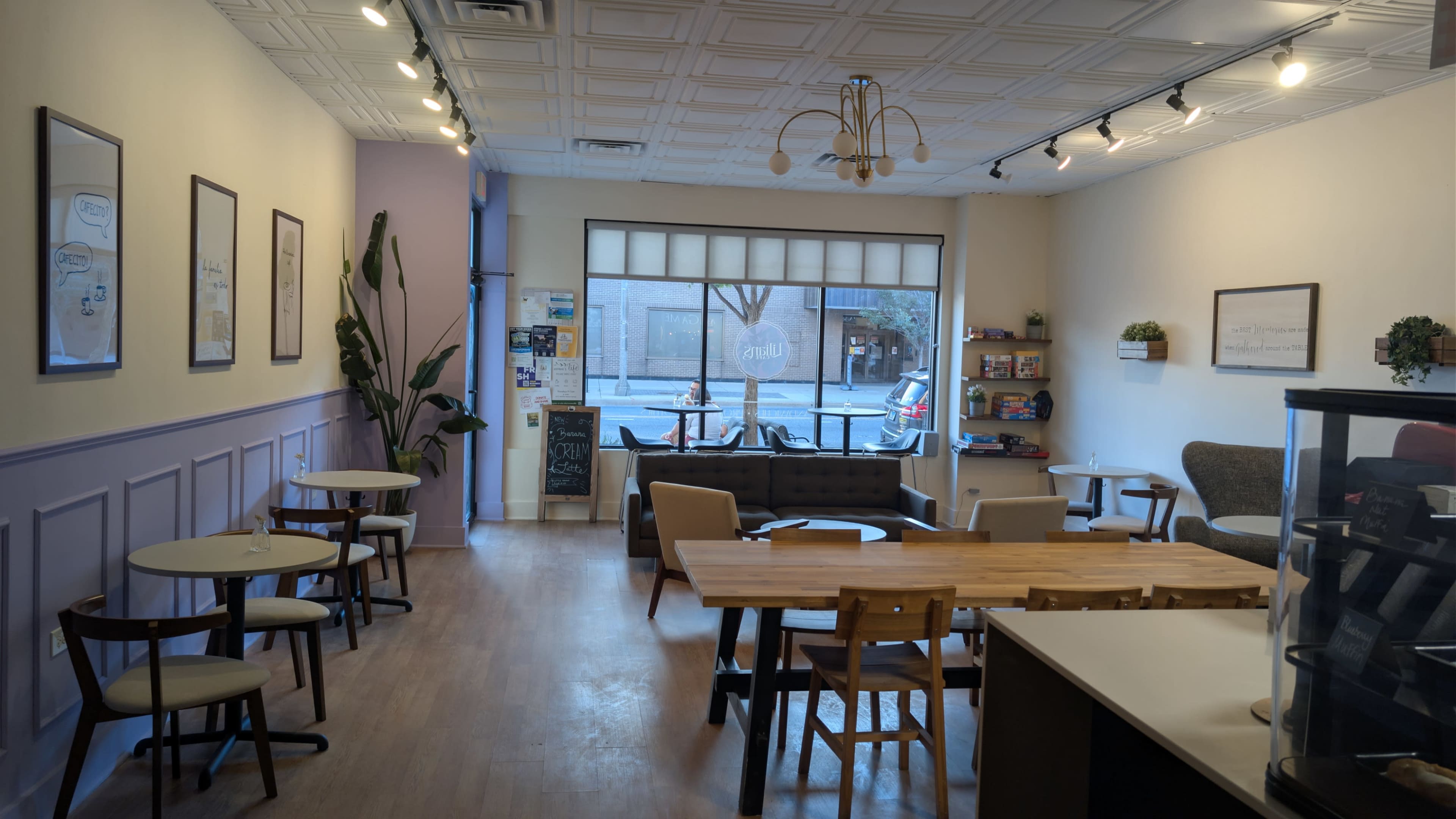 Cozy Urban Café Perfect for Private Parties & Pop-Ups Image in Lyons Township, La Grange, IL, IL