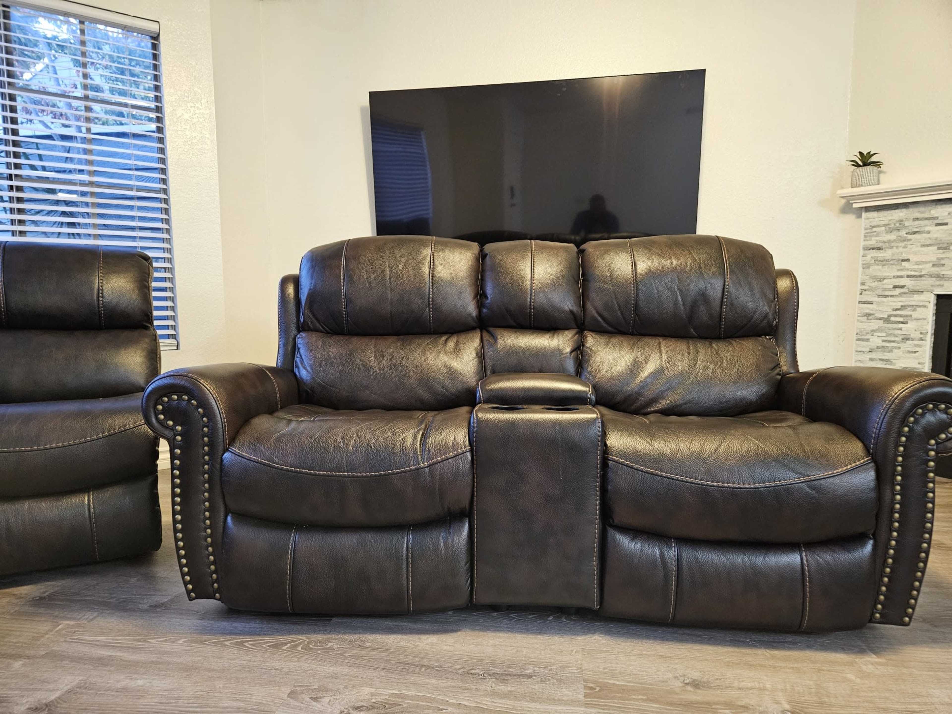 Creative Space for Meetings, Office Use, and Group Gatherings Near Disney and LA Image in Norwalk, Norwalk, CA