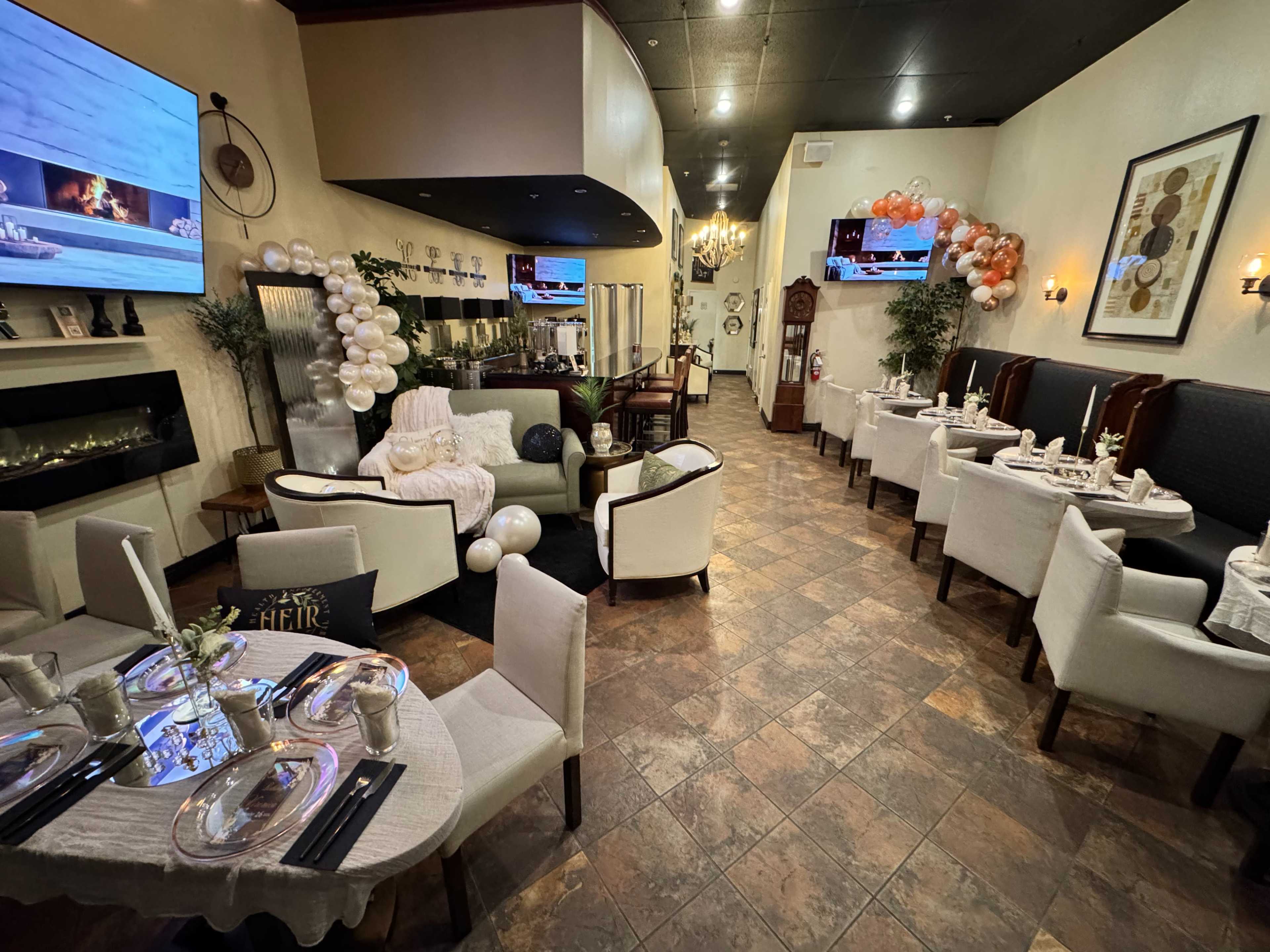 Sophisticated Lounge with Relaxing Ambience Image in Victorville, Victorville, CA