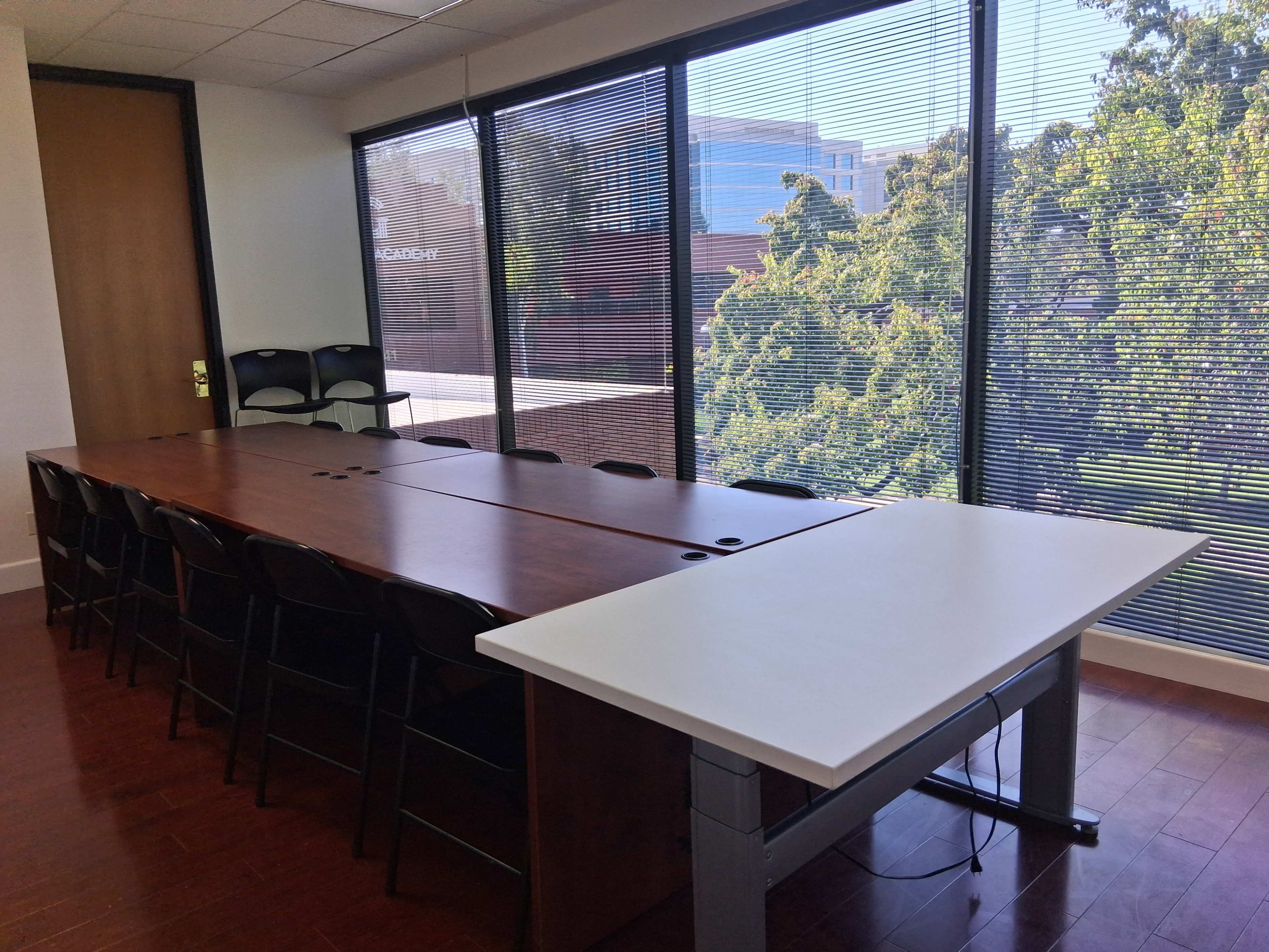 Quiet, spacious, and well-lit meeting room in downtown San Jose, ideal for 11-15 people Image in Rosemary, San Jose, CA