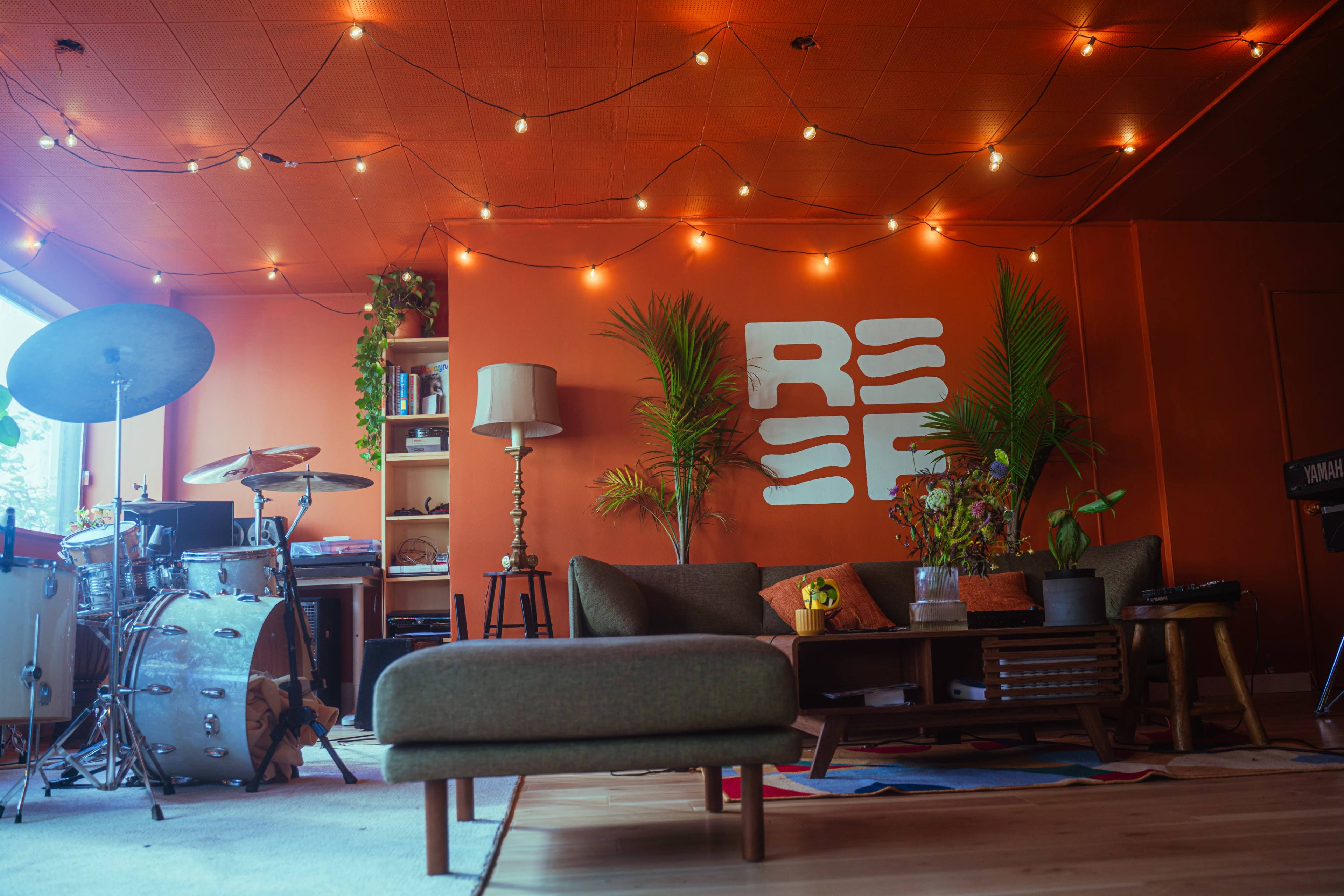 Vibey Downtown Studio Image in Downtown Oakland, Oakland, CA