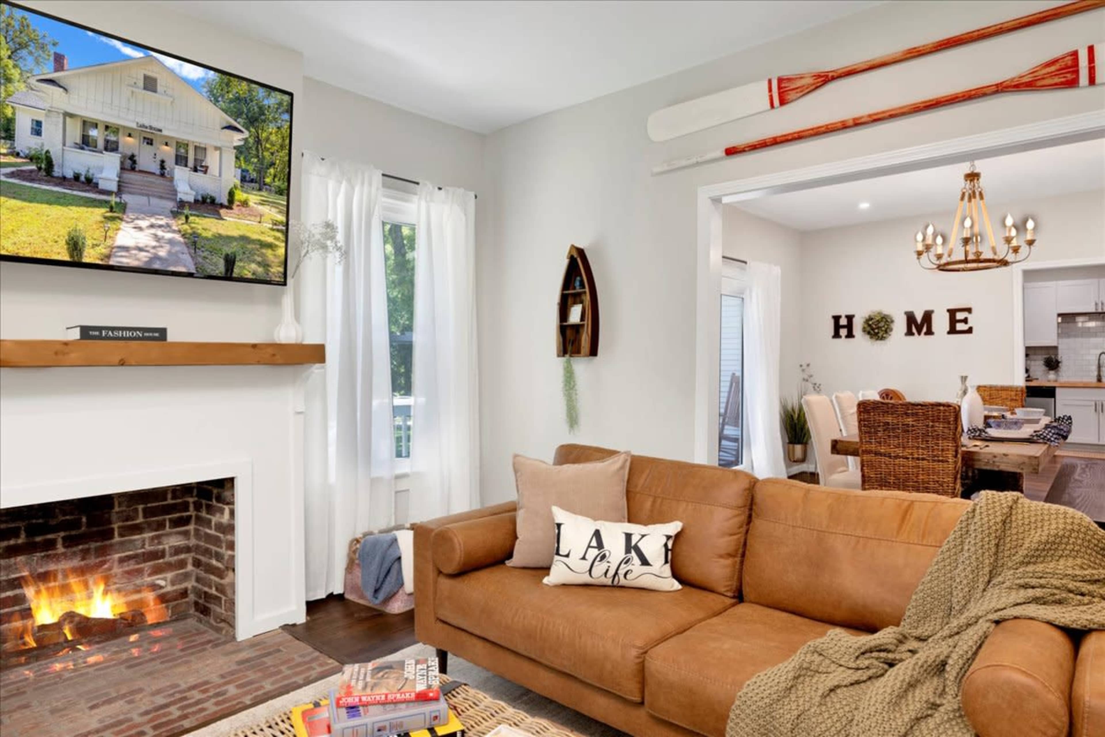 #LakeHouse Fun, Fishing, & Games w/ Creative Corner - Near Airport/BJCC/Downtown/Crossplex Image in North Eastlake, BRIMGINHAM, AL