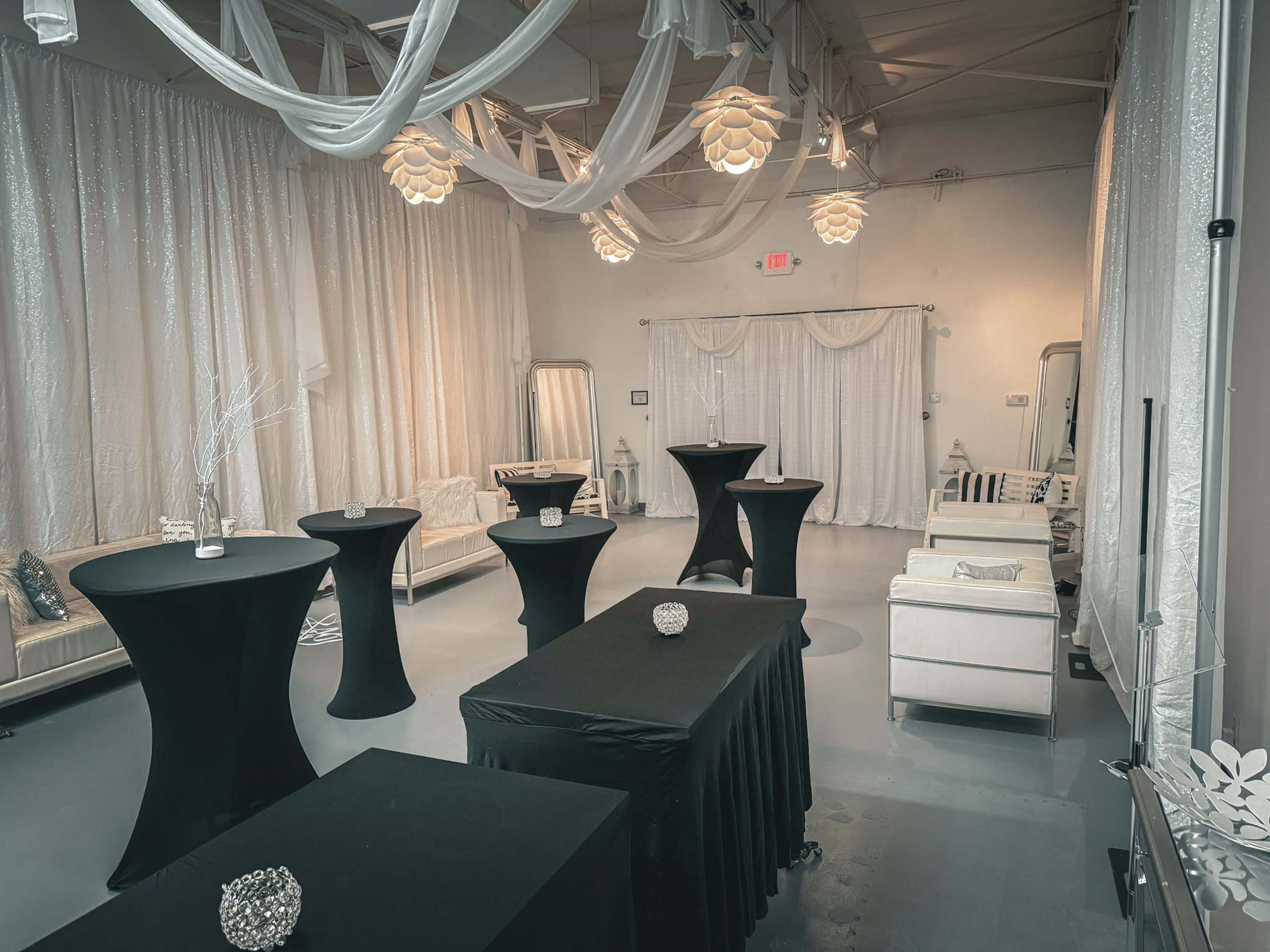 Posh Private Events Venue Loft in the Dallas Design District! Image in Design District, Dallas, TX