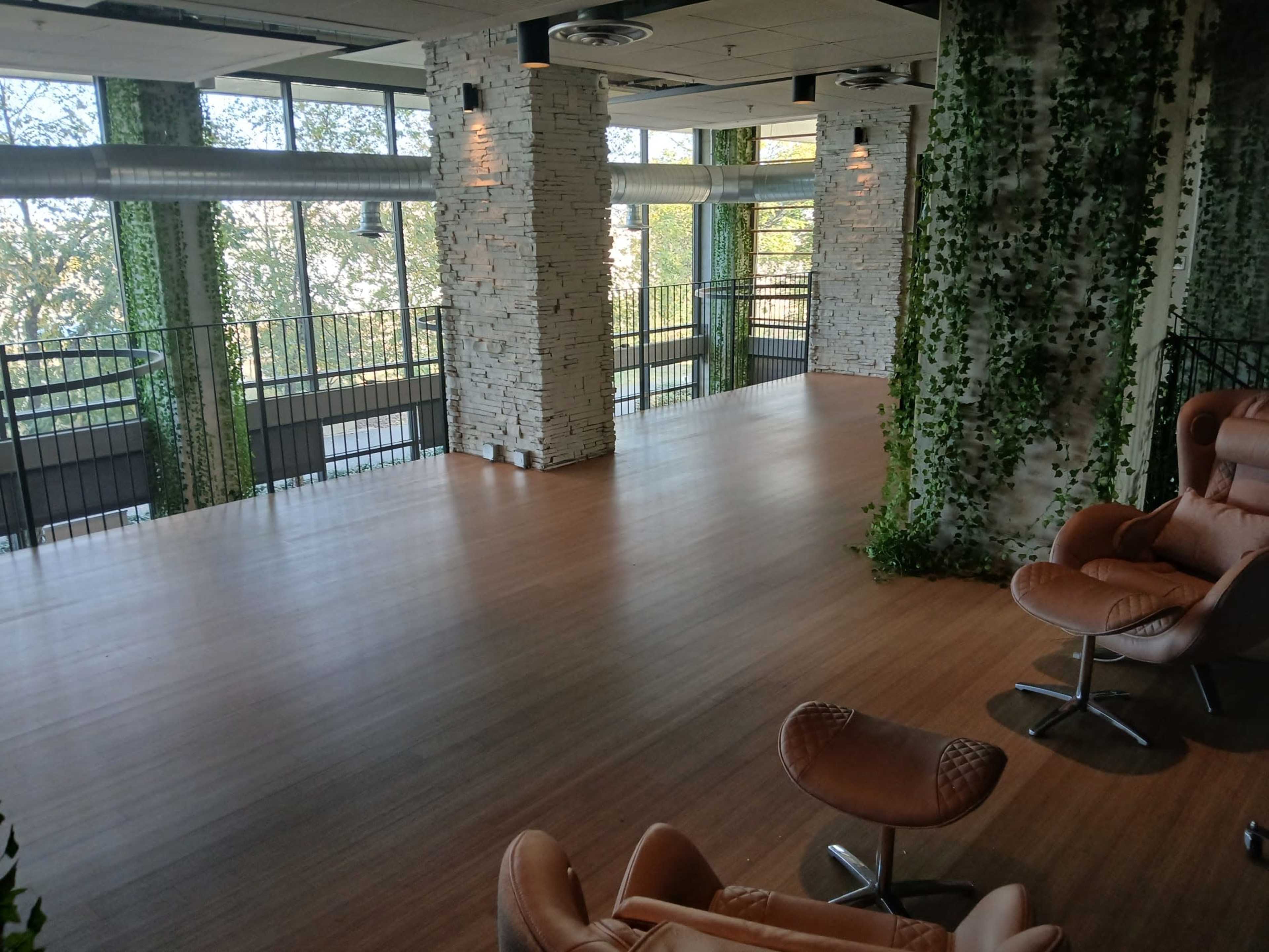 Serene Urban Retreat: Modern Aesthetic Loft in Downtown Baltimore Image in Locust Point, Baltimore, MD