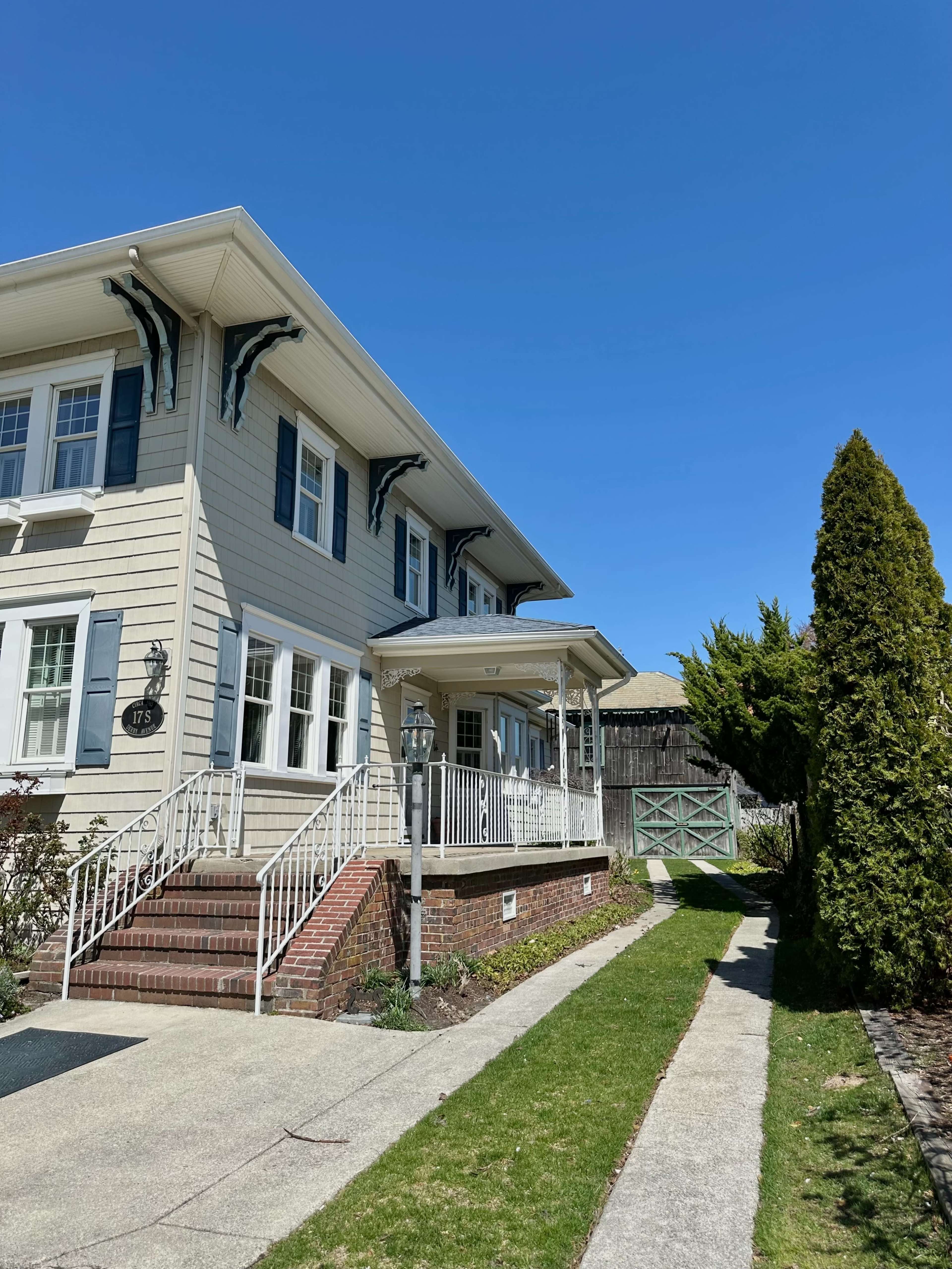 Derby House: Historic Coastal Charm Image in St. Leonard's Tract, Ventnor City, NJ