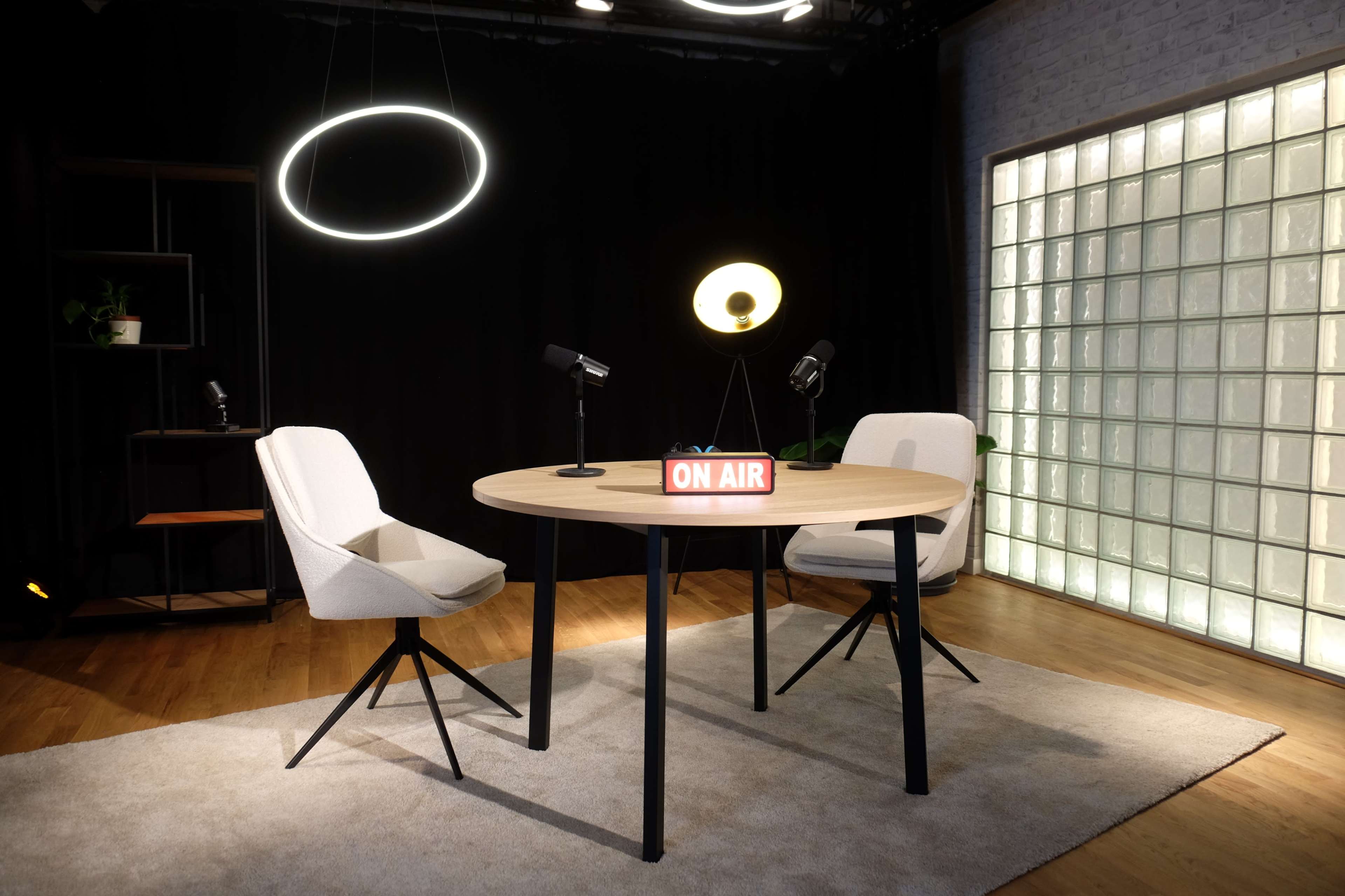 Voll ausgestattetes Video & Podcast Studio - Zentral gelegen Image in Tiergarten, Berlin