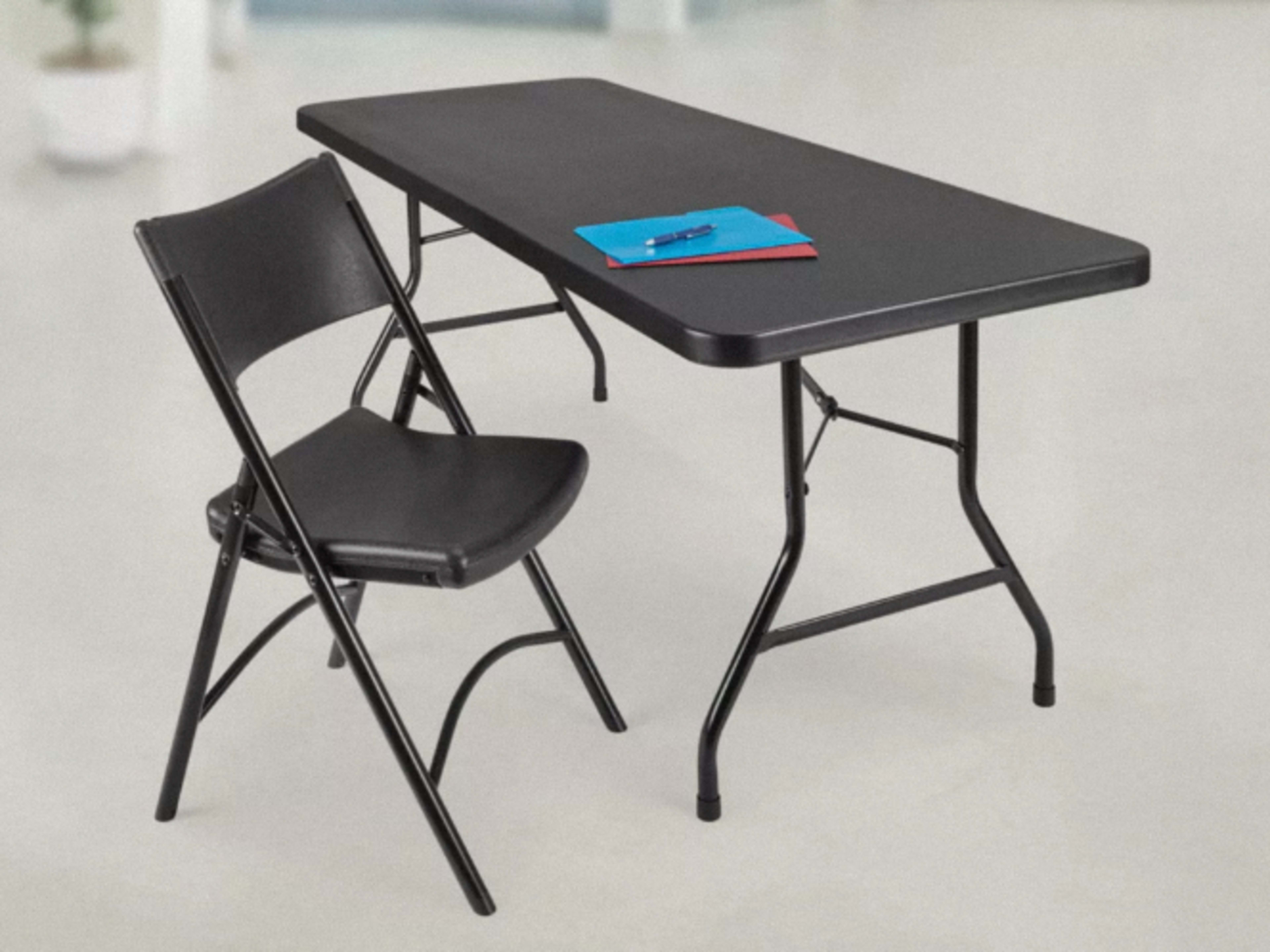 2 Tables + 10 Folding Chairs