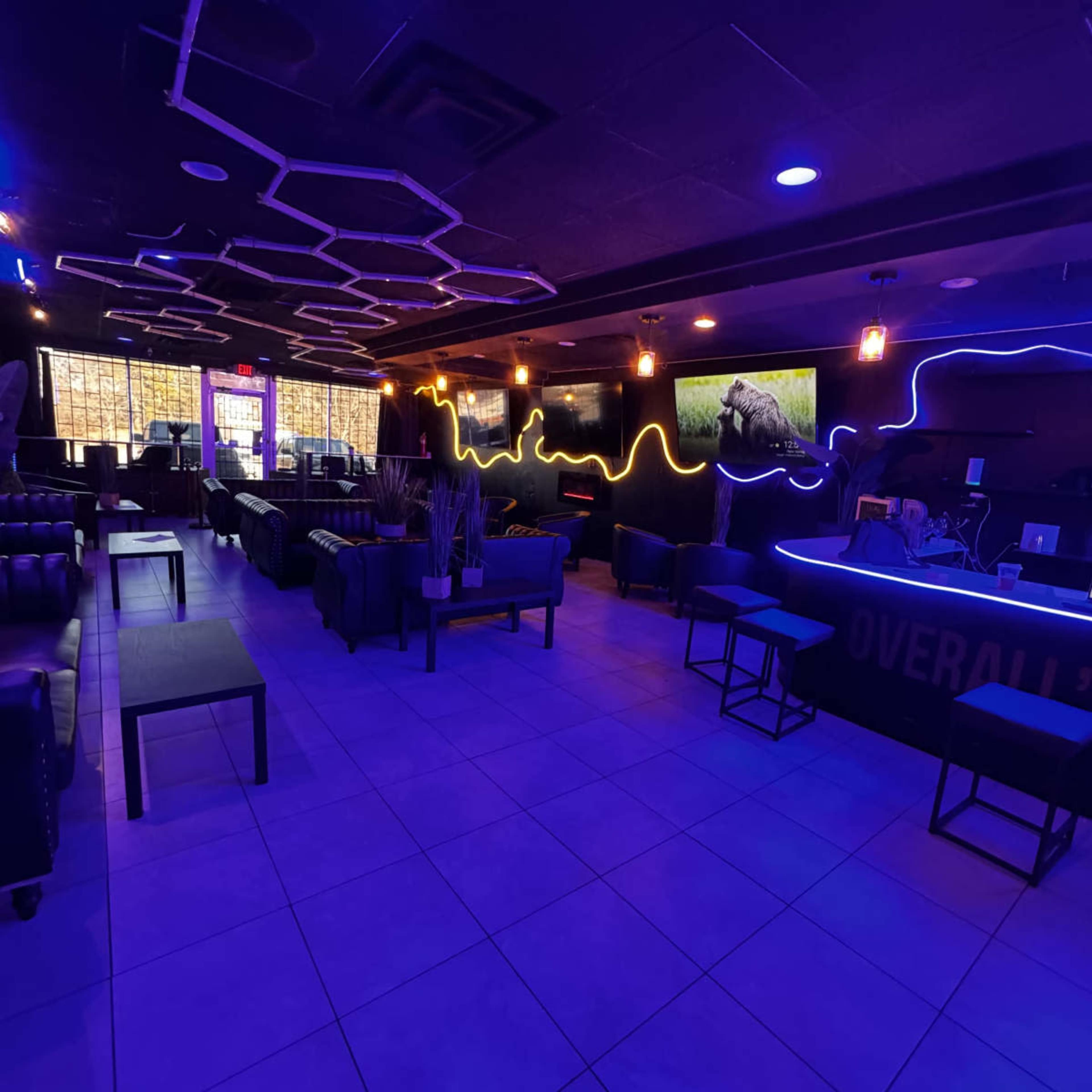 “Elevate Your Next Event at Overalls Owner’s Club – Marietta’s Premier Upscale Business and Social Lounge” Imagen en Town Center, Marietta, GA