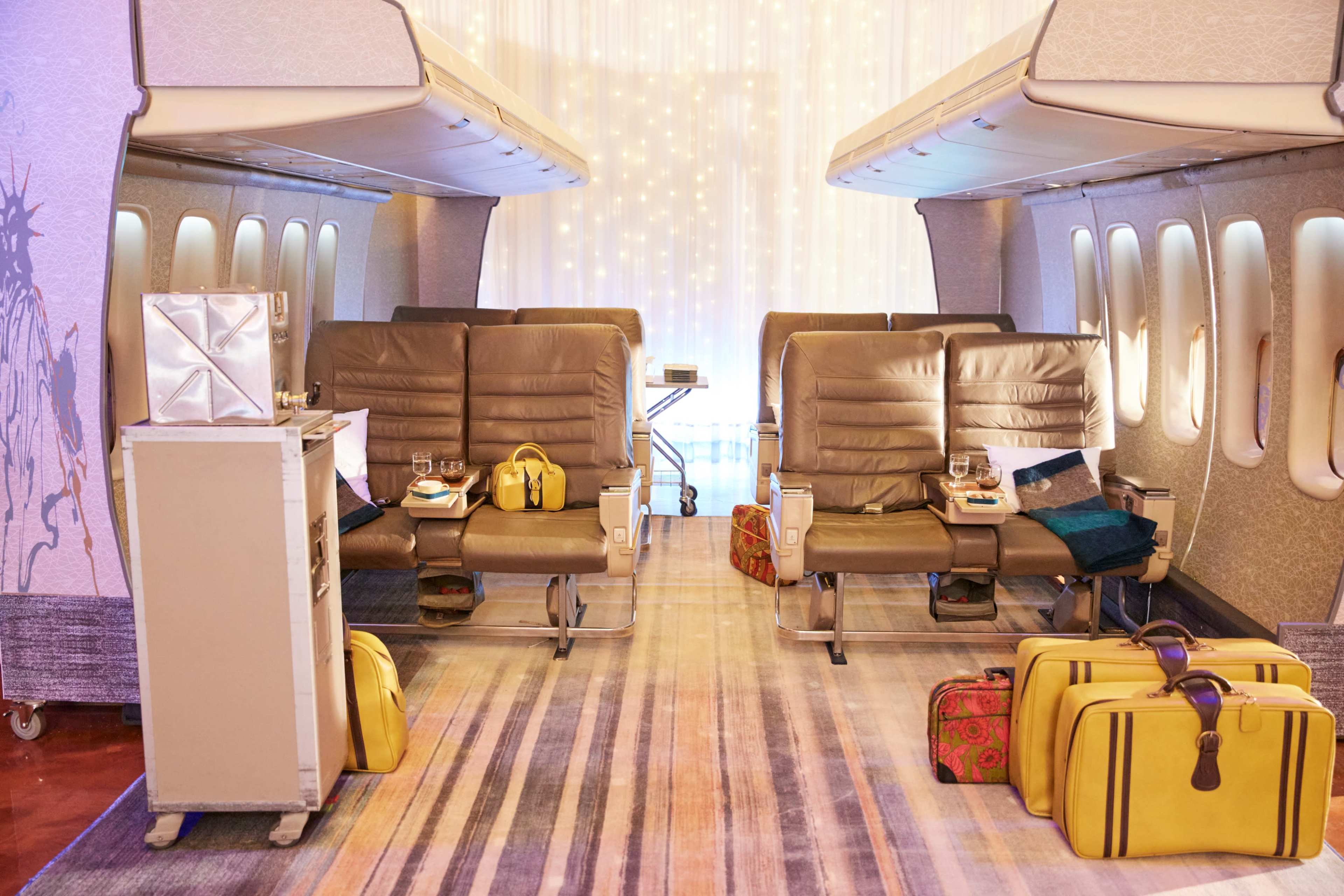 Mid 80's Boeing 747 Airplane Interior Business Class Seats 12 Image in , COMPTON, CA