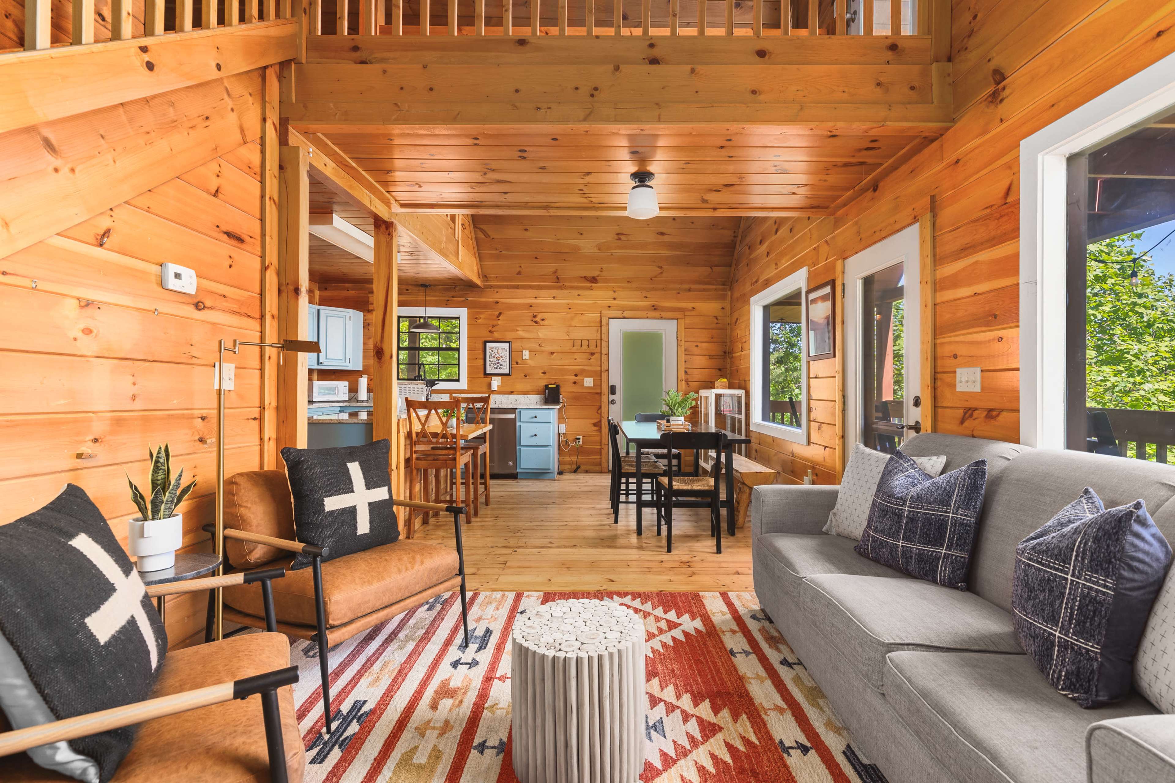 Entire Cabin with a view of the Smoky Mountains Image in , Sevierville, TN