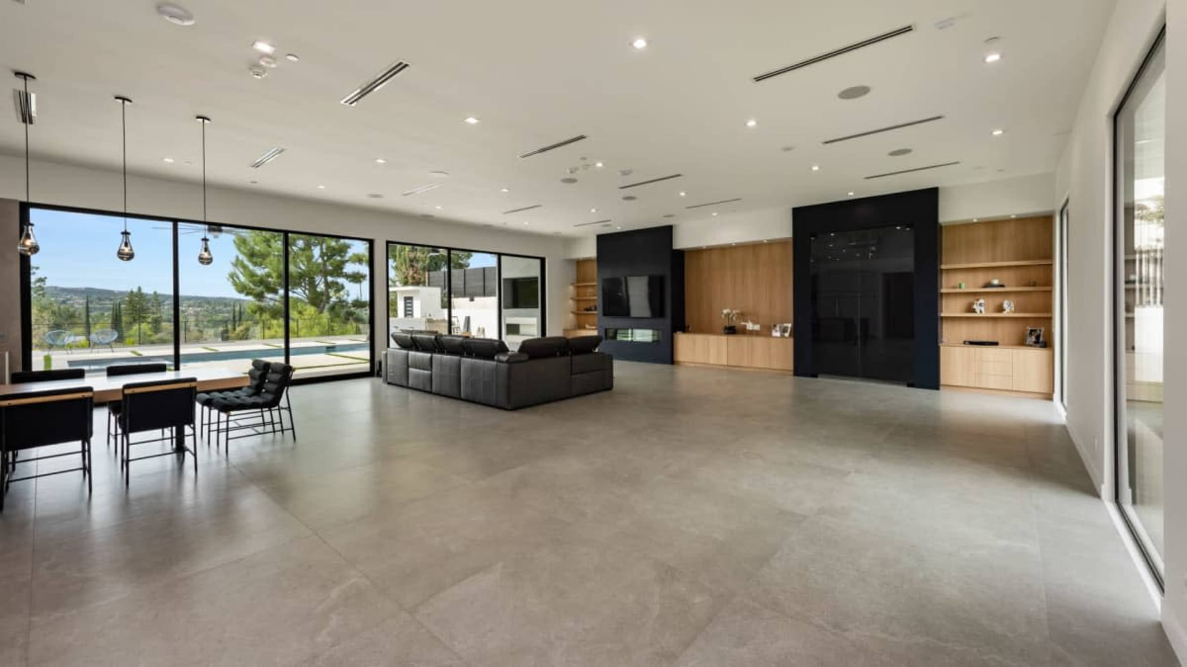 Encino Hills Modern Estate with Jetliner Canyon Views Image in Encino, Encino, CA