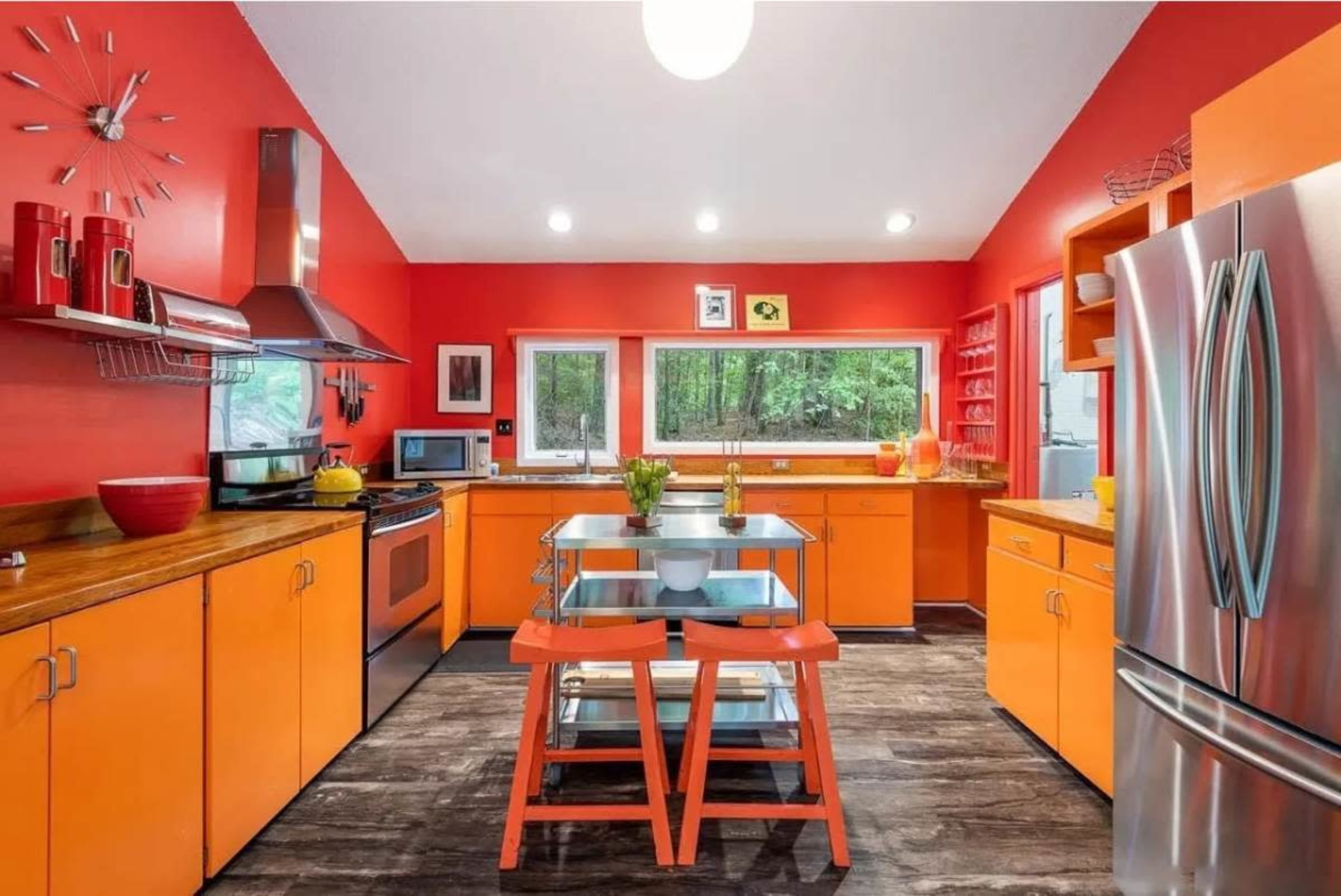 Zen Midcentury Gem with Soaring Ceilings in a Forest Setting Image in Duke Forest, Durham, NC
