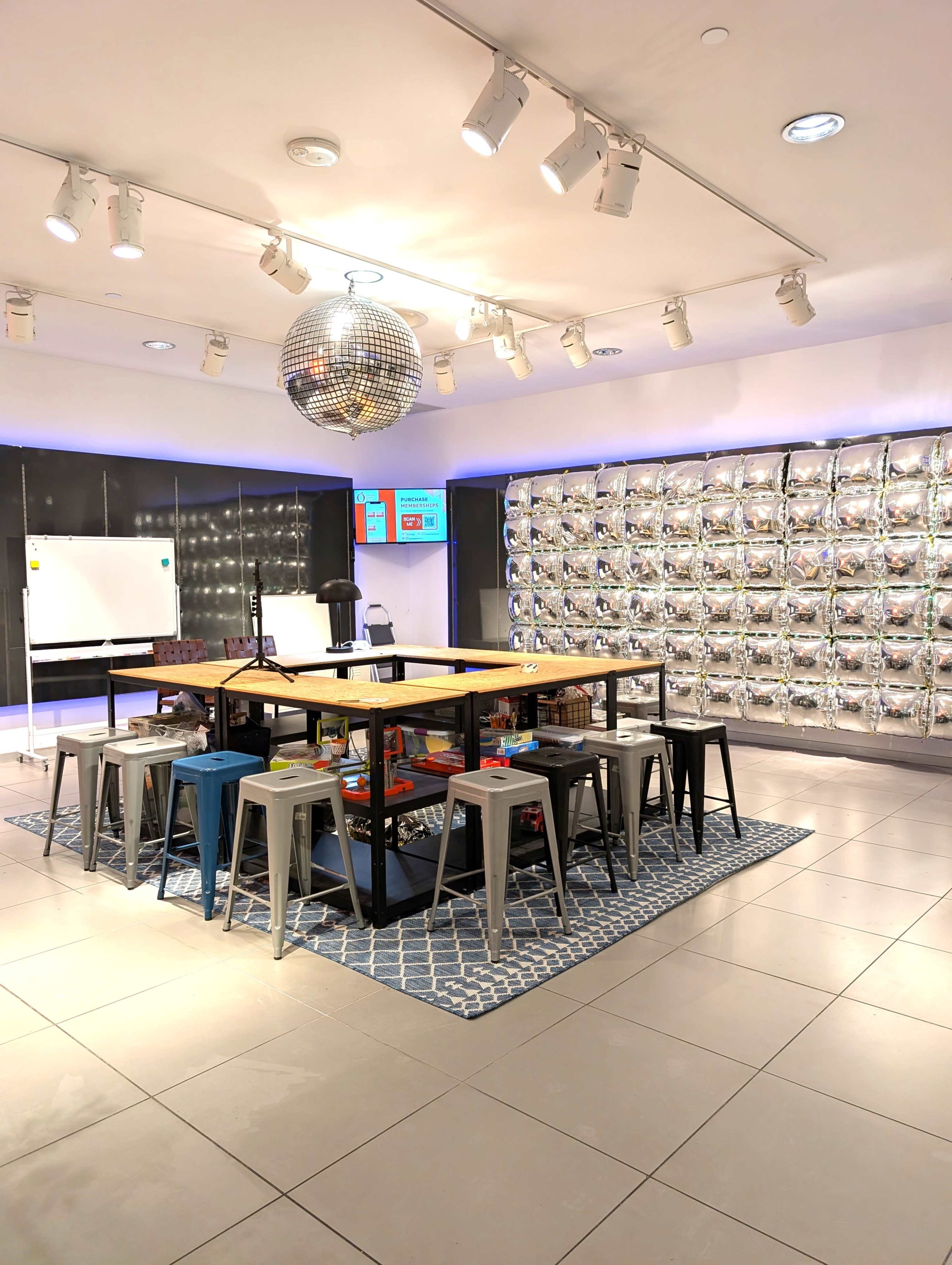 4000 sq ft EVENT SPACE | Parties, Classes, Socials, Fun & More | Free Easy Parking Image in North Redondo, Redondo Beach, CA