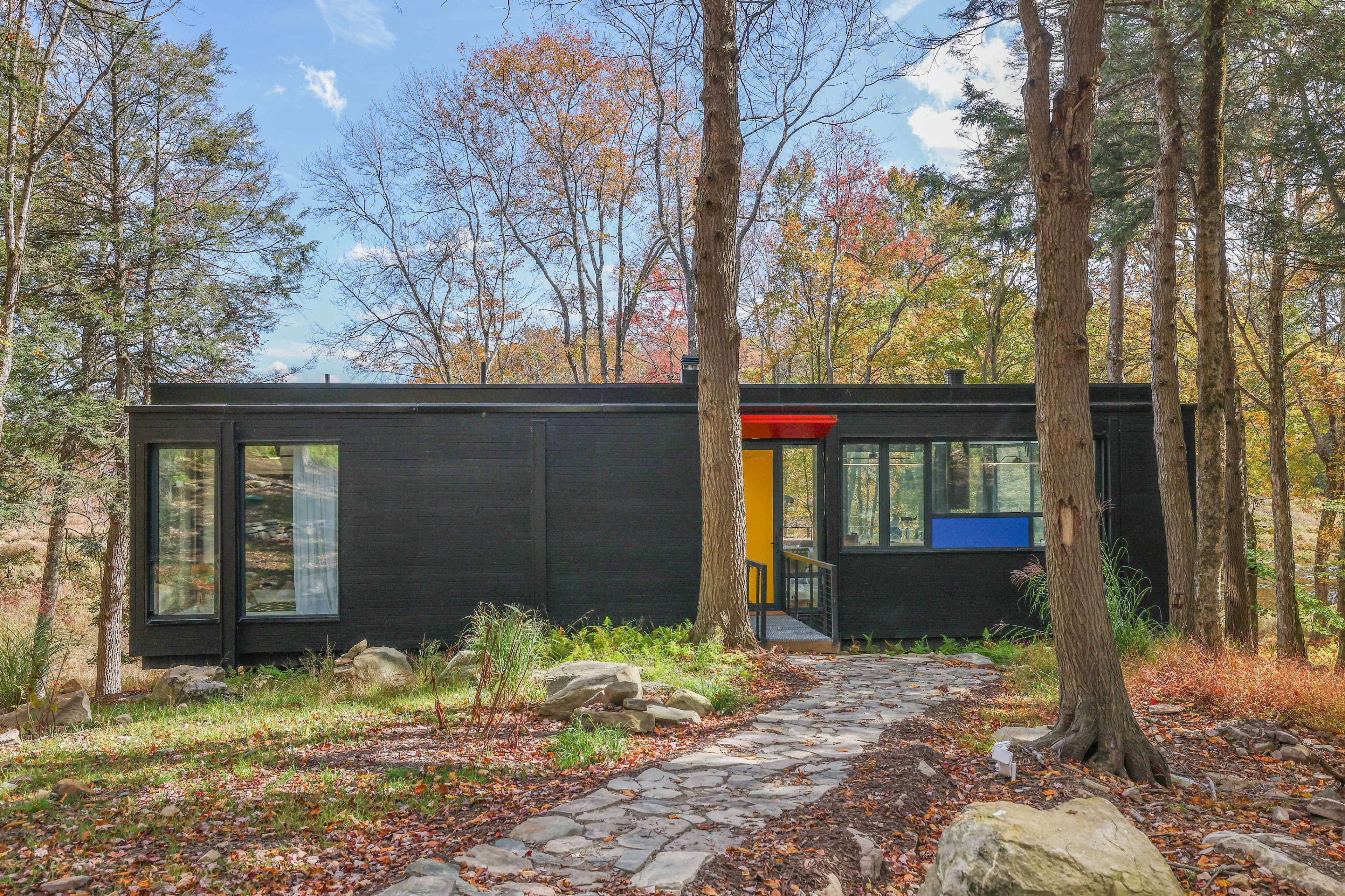Camp Double Oak Lakeside Modernist Retreat Image in Greene Township, Greentown, PA