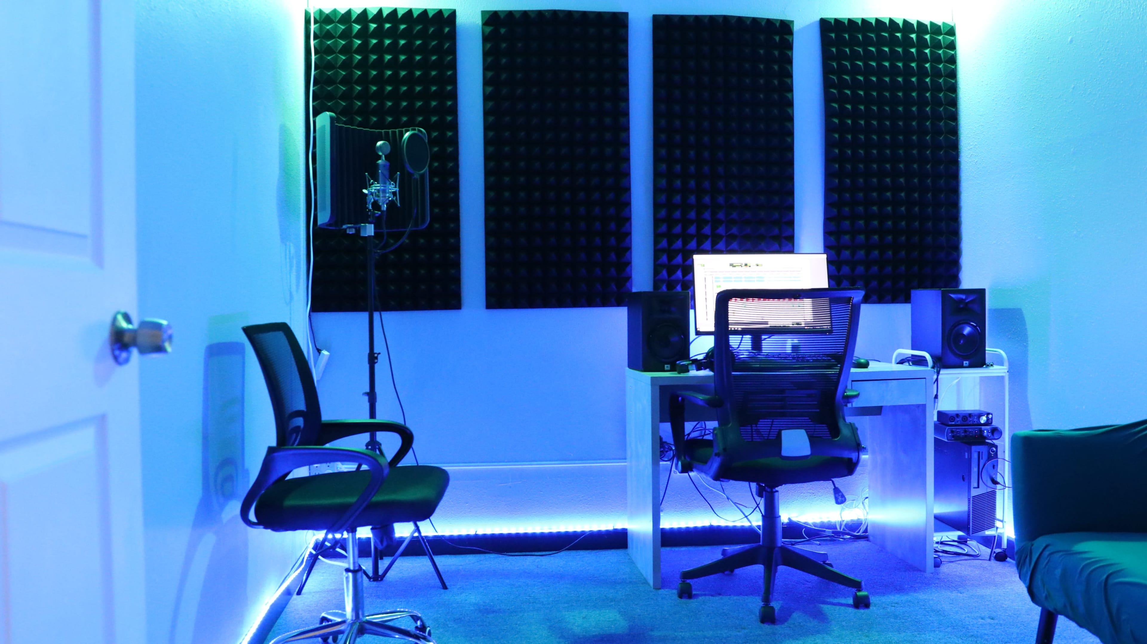 Professional Recording Studio for Music, Vocals, Podcasts & Voiceovers in Oakland Image in Downtown Oakland, Oakland, CA