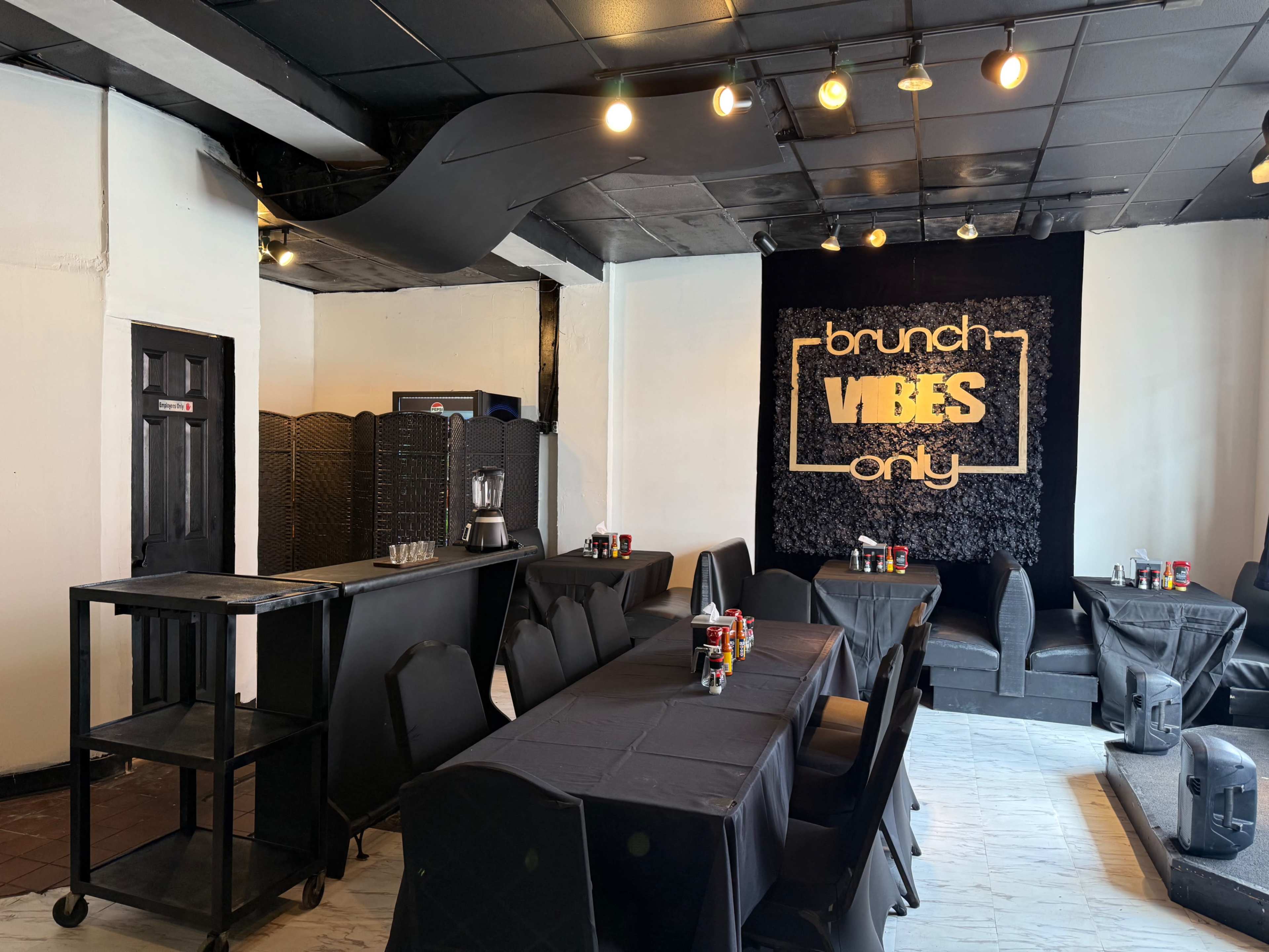 Intimate Restaurant with Great Vibes Image in Port Norfolk, Portsmouth, VA