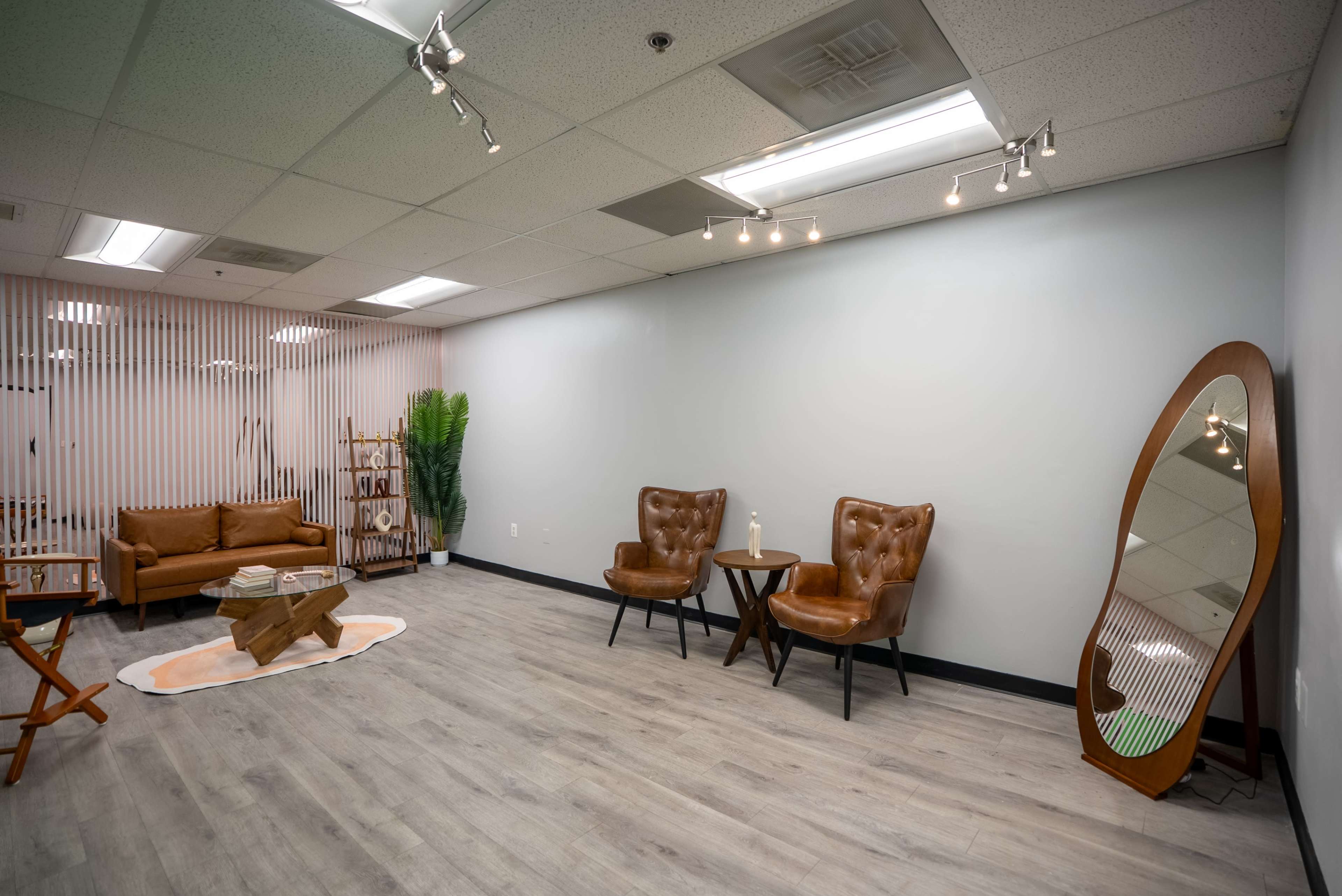 24/7 Luxury  Lanham Studio Image in Glenn Dale, Lanham, MD