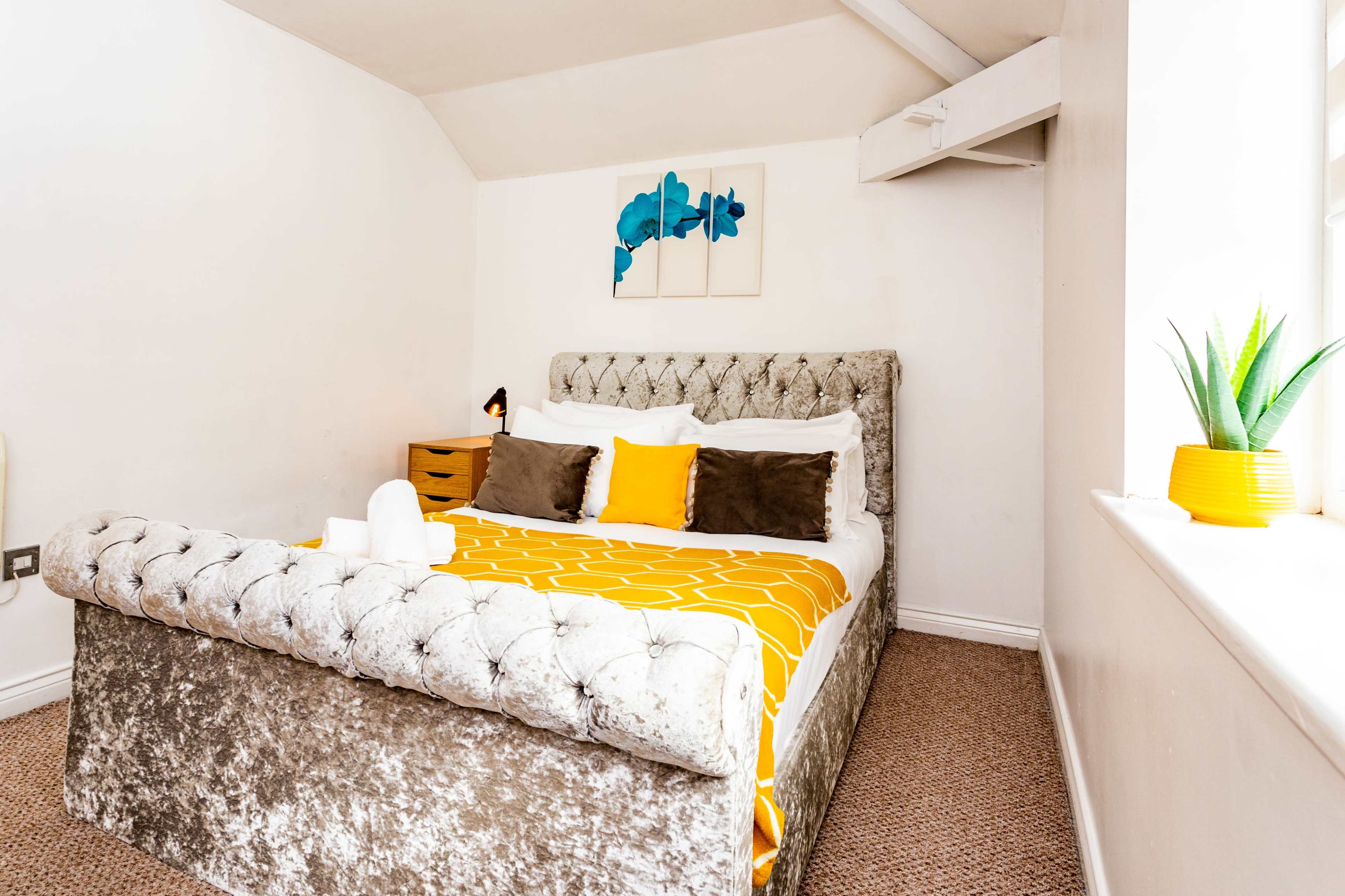 EXOTIC SPACE Image in Grainger Town, Newcastle, ENG