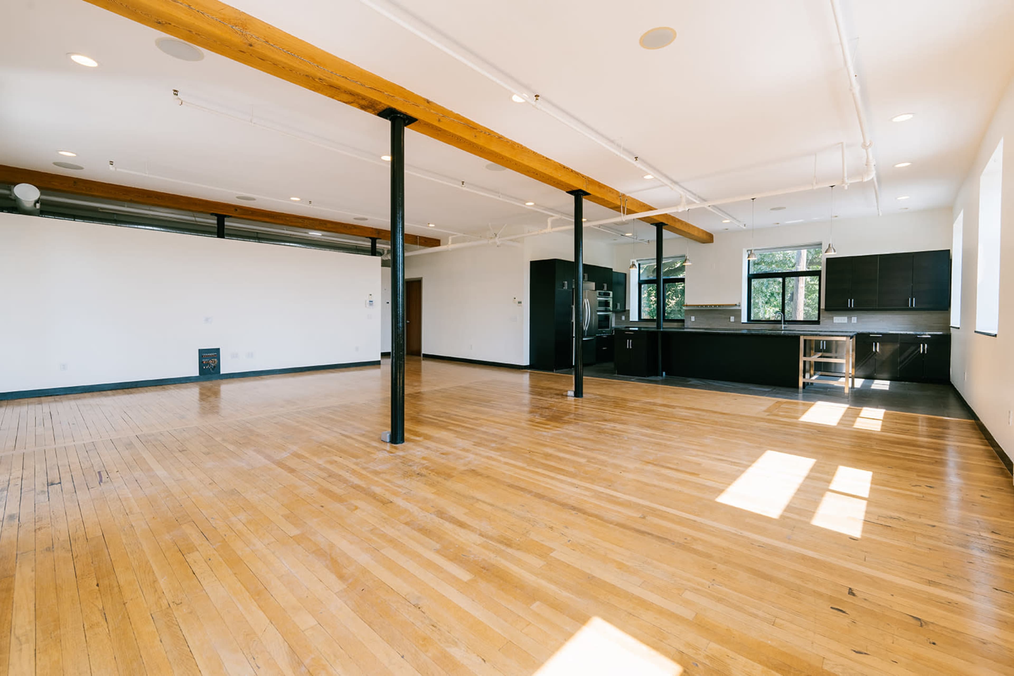 Versatile Event Space Perfect for Baby Showers, Bridal Showers, Cooking Classes, Business Events, and Art Galleries Image in Valley, Providence, RI