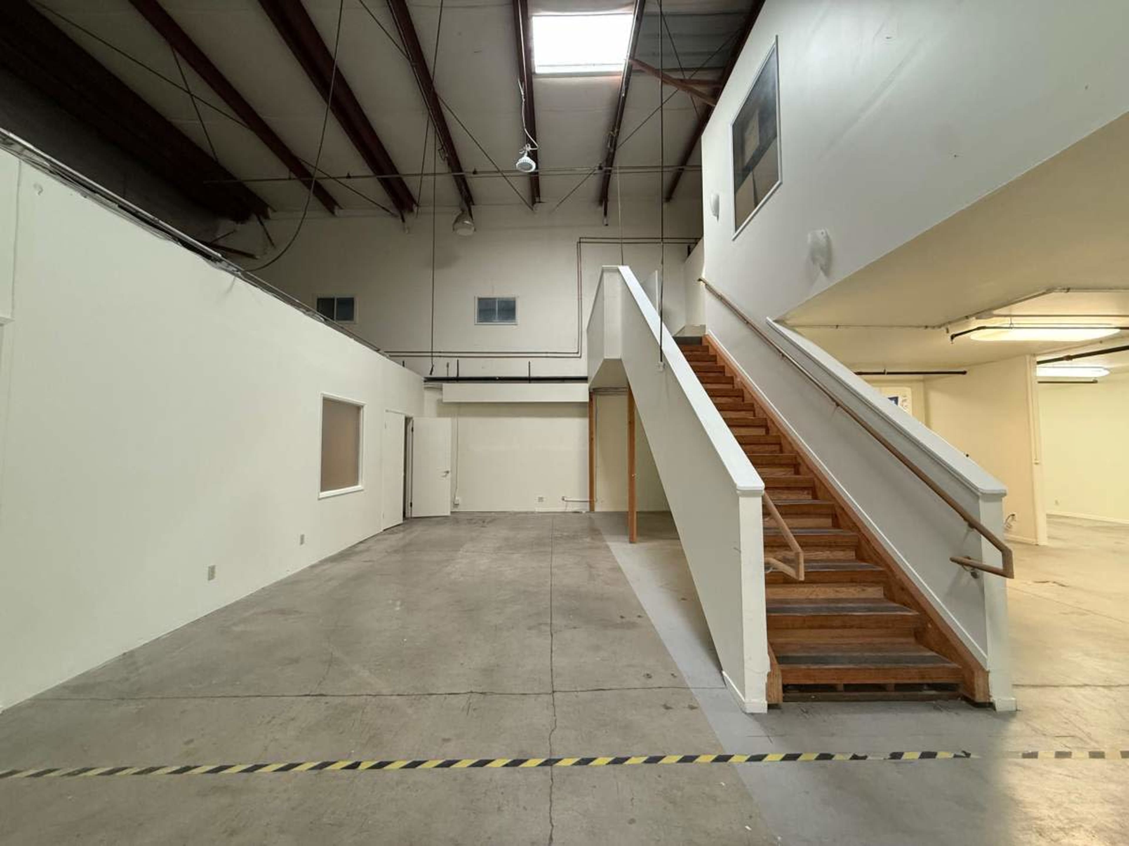 Huge modern industrial space in the heart of Sebastopol. Image in Sebastopol, Sebastopol, CA