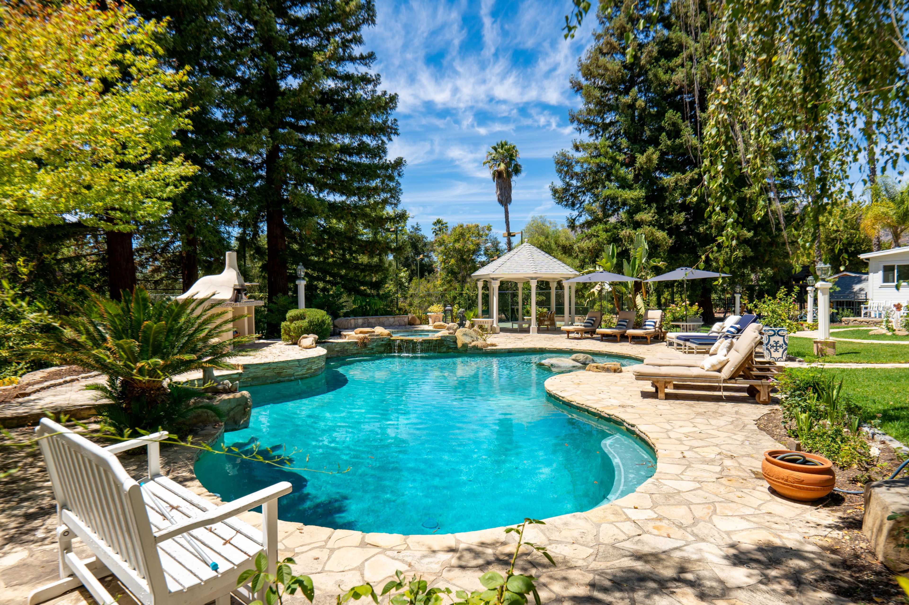Beautiful Ranch Style Home with Pool and Orange Orchard Image in , Ojai, CA