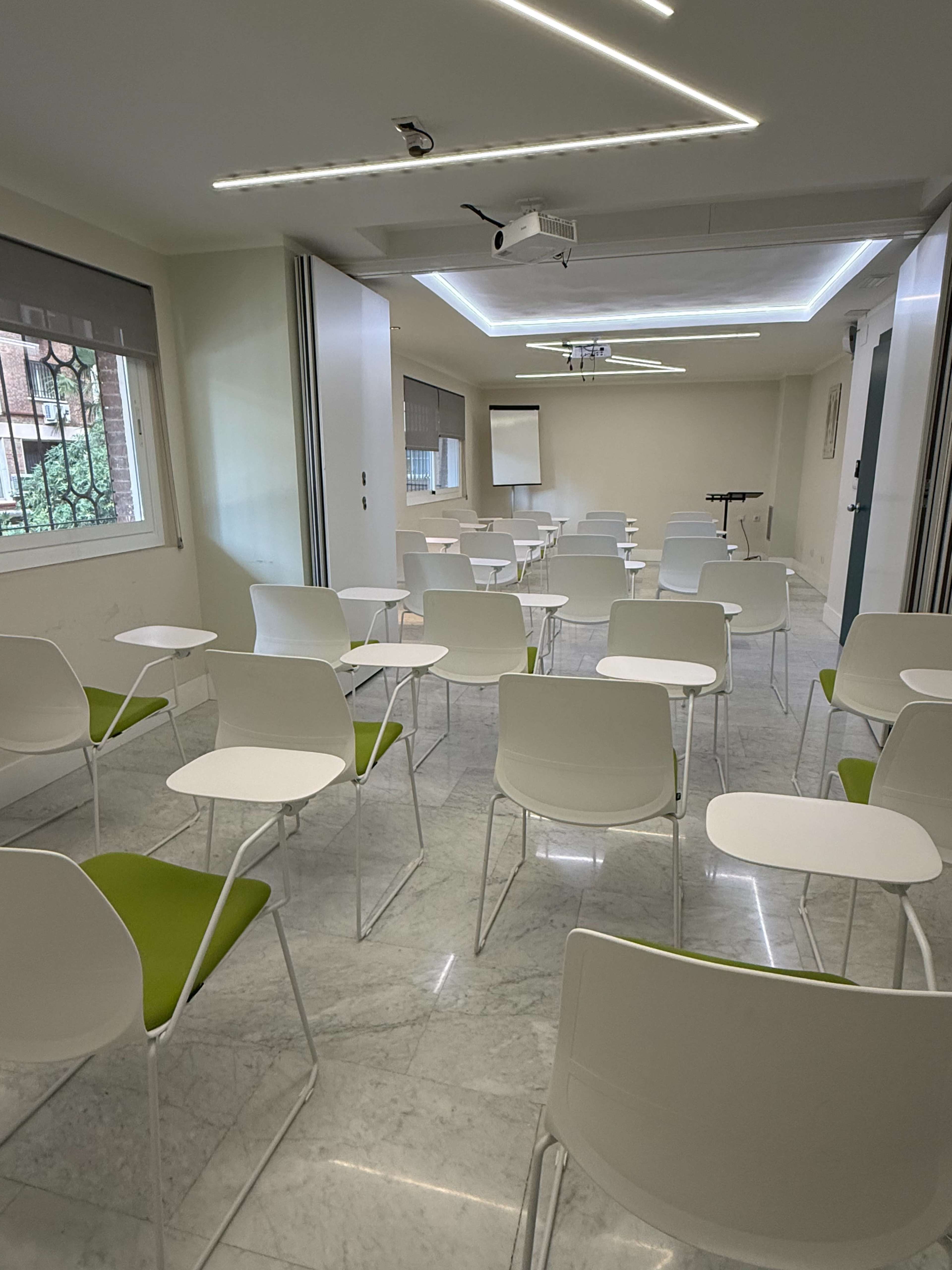 Espacio Aula Modular Ciudad Universitaria Image in Ciudad Universitaria, Madrid, M